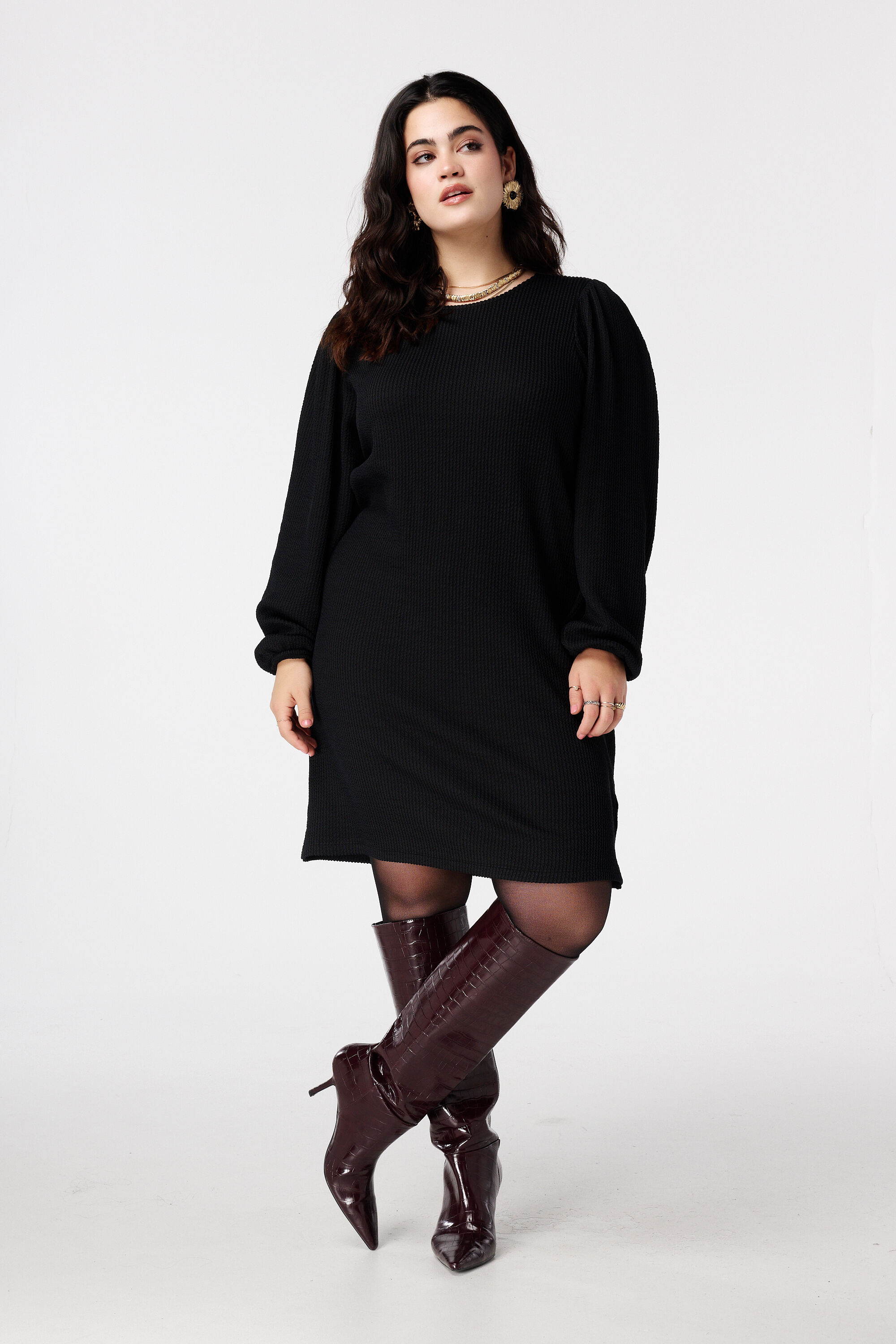 Robe droite &agrave; manches bouffantes