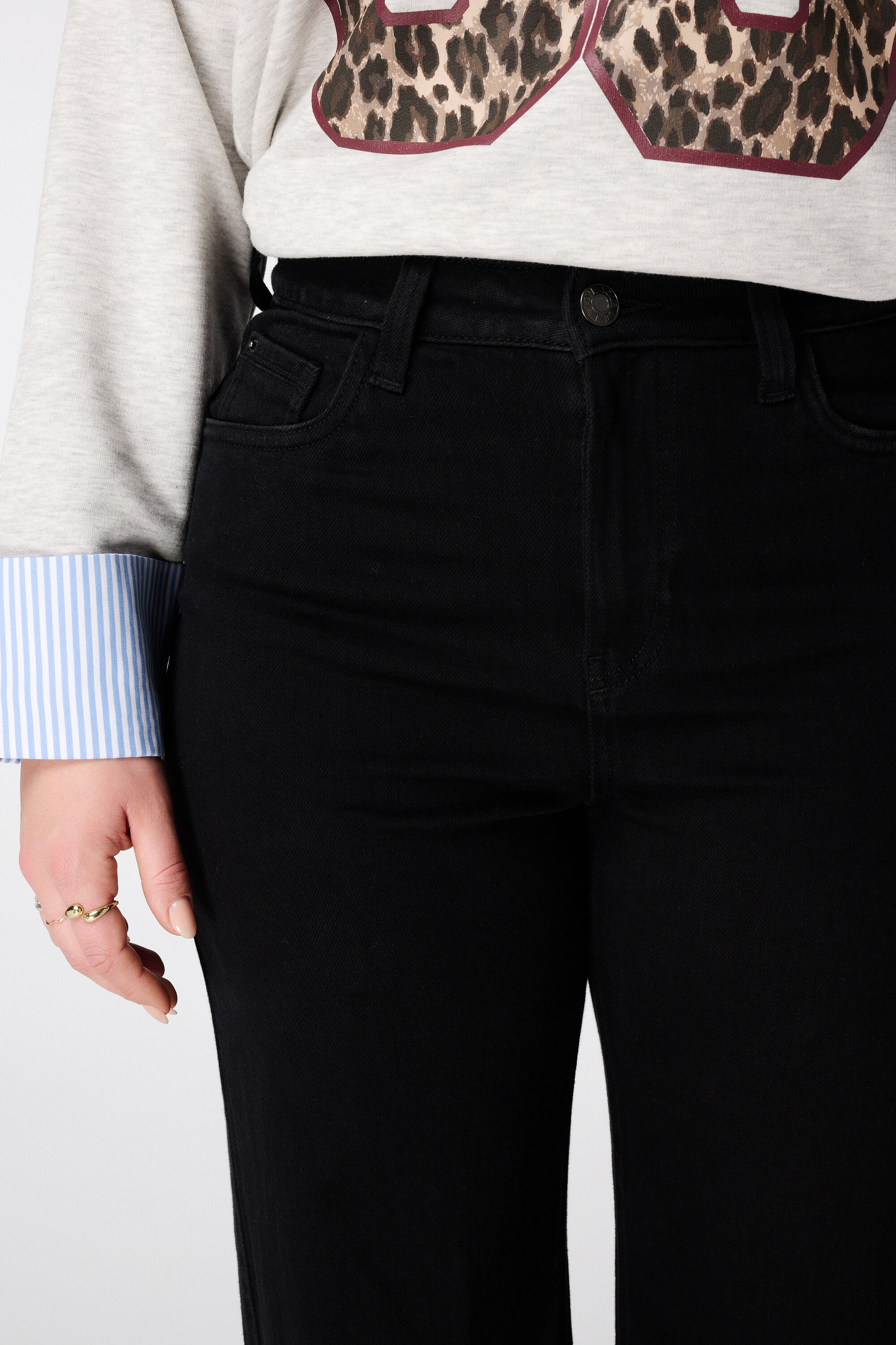 Jean &eacute;vas&eacute; IVY image number 4