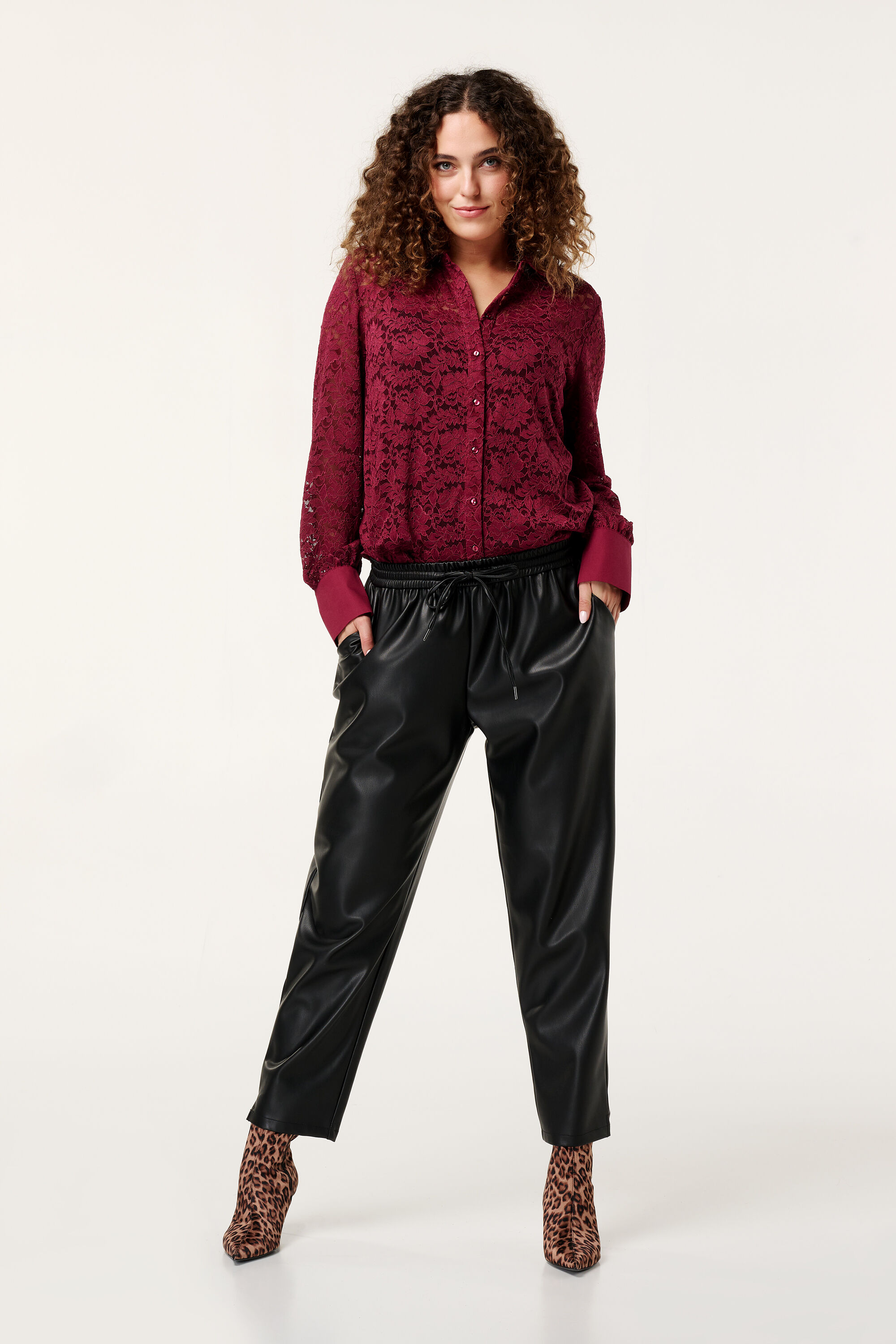 Chemisier en dentelle image number 5