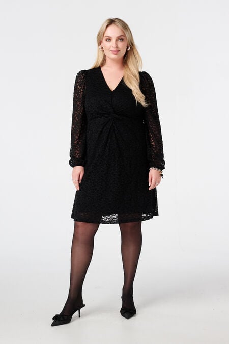 Robe en dentelle avec détail boutonné Robe en dentelle avec détail boutonné