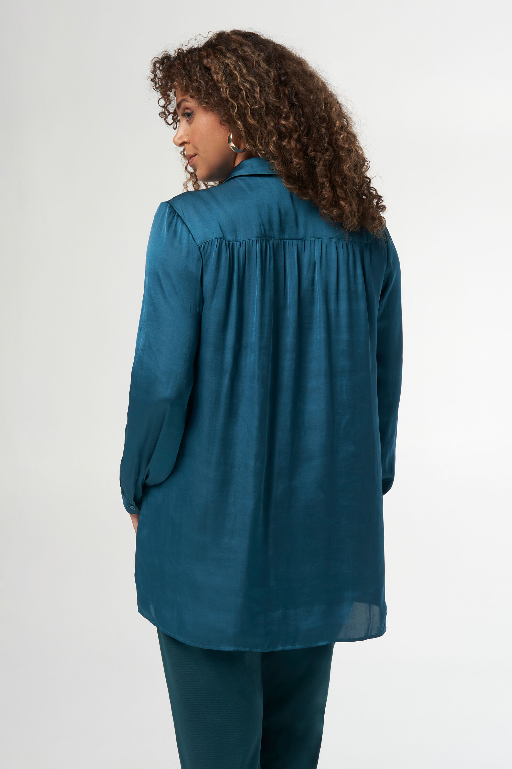 Chemisier &agrave; col en V image number 3