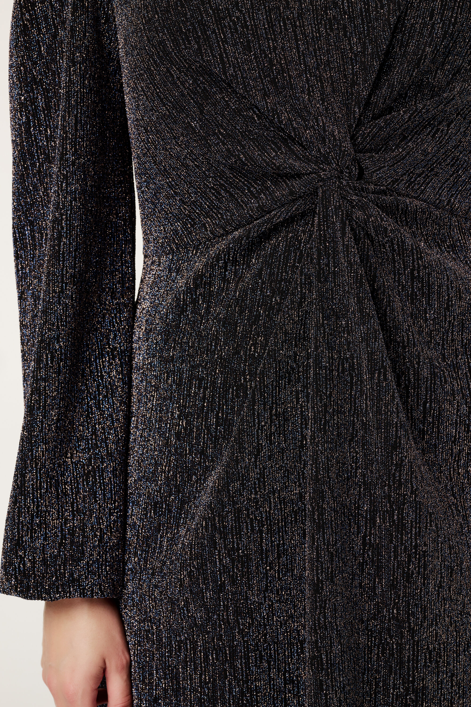 Robe avec n&oelig;ud fantaisie image number 4