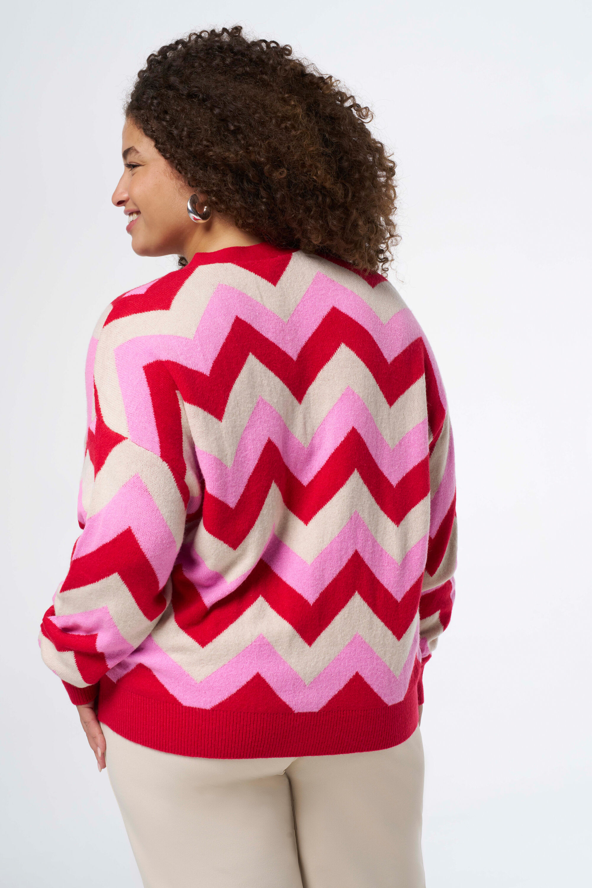 Gilet en maille &agrave; boutons image number 3