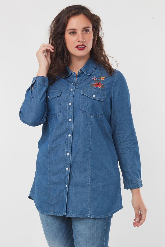 Chemisier brodé en denim image number 0