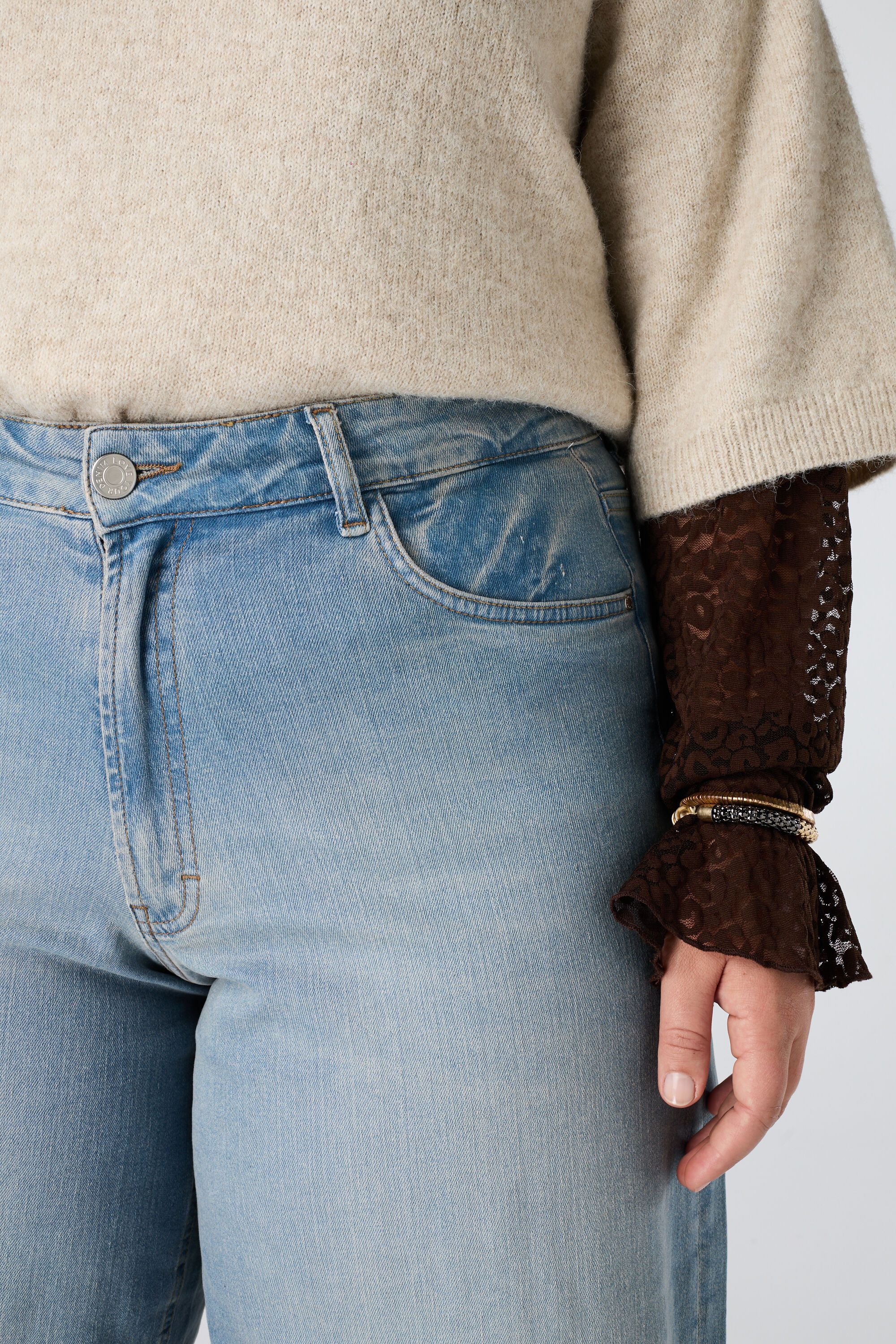 Jean barrel image number 4