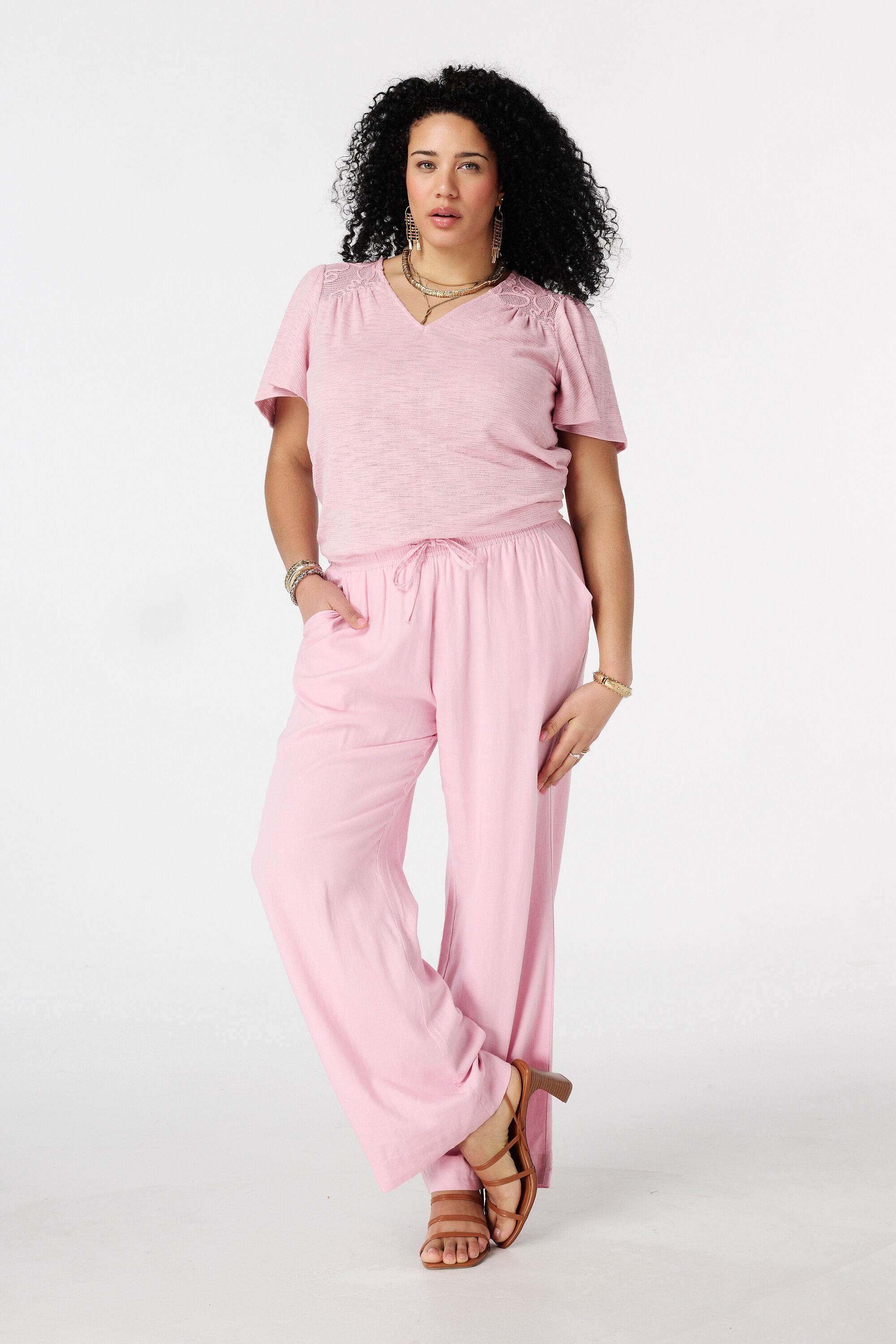 Top avec manches papillon image number 5