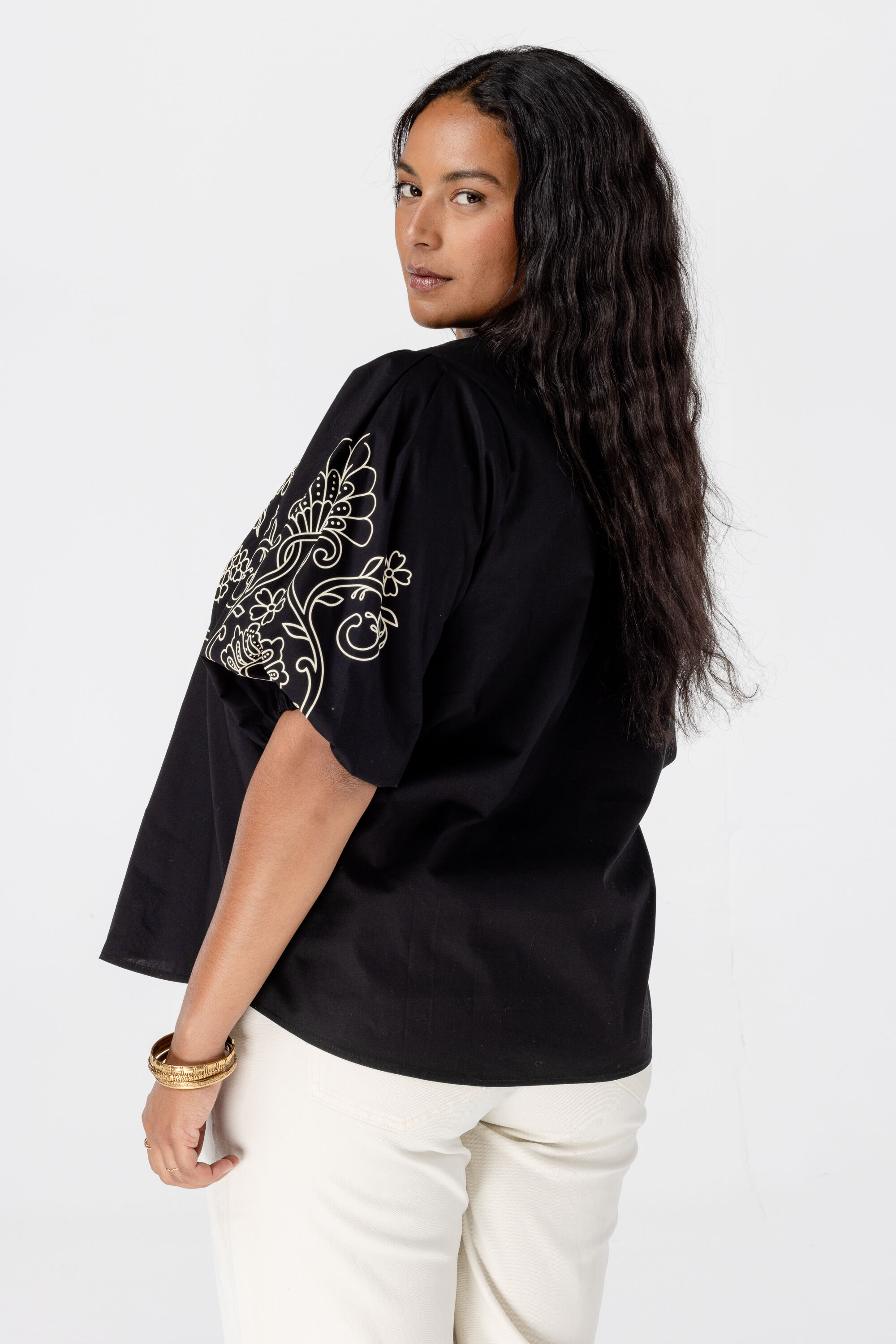 Blouse &agrave; manches bouffantes image number 3