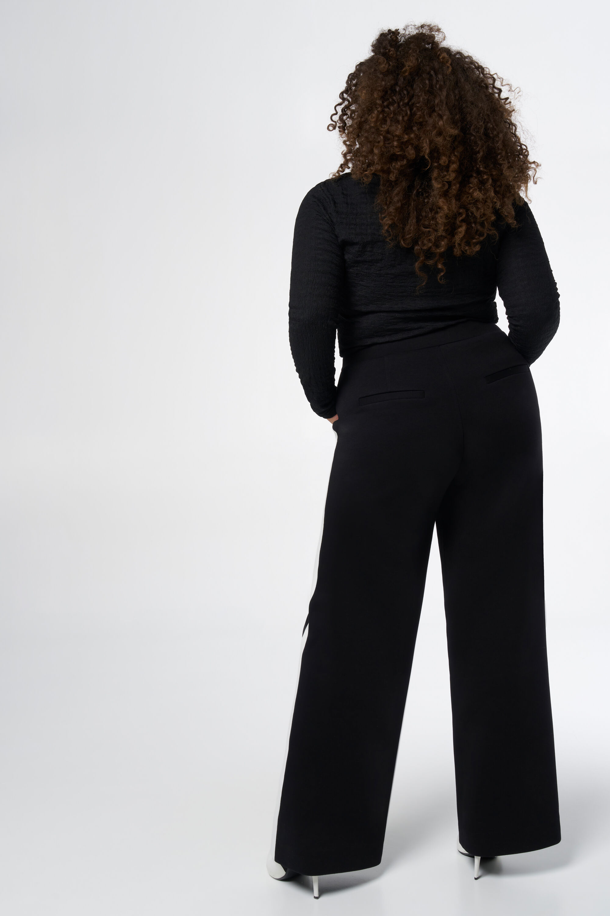 Pantalon sportif image number 3