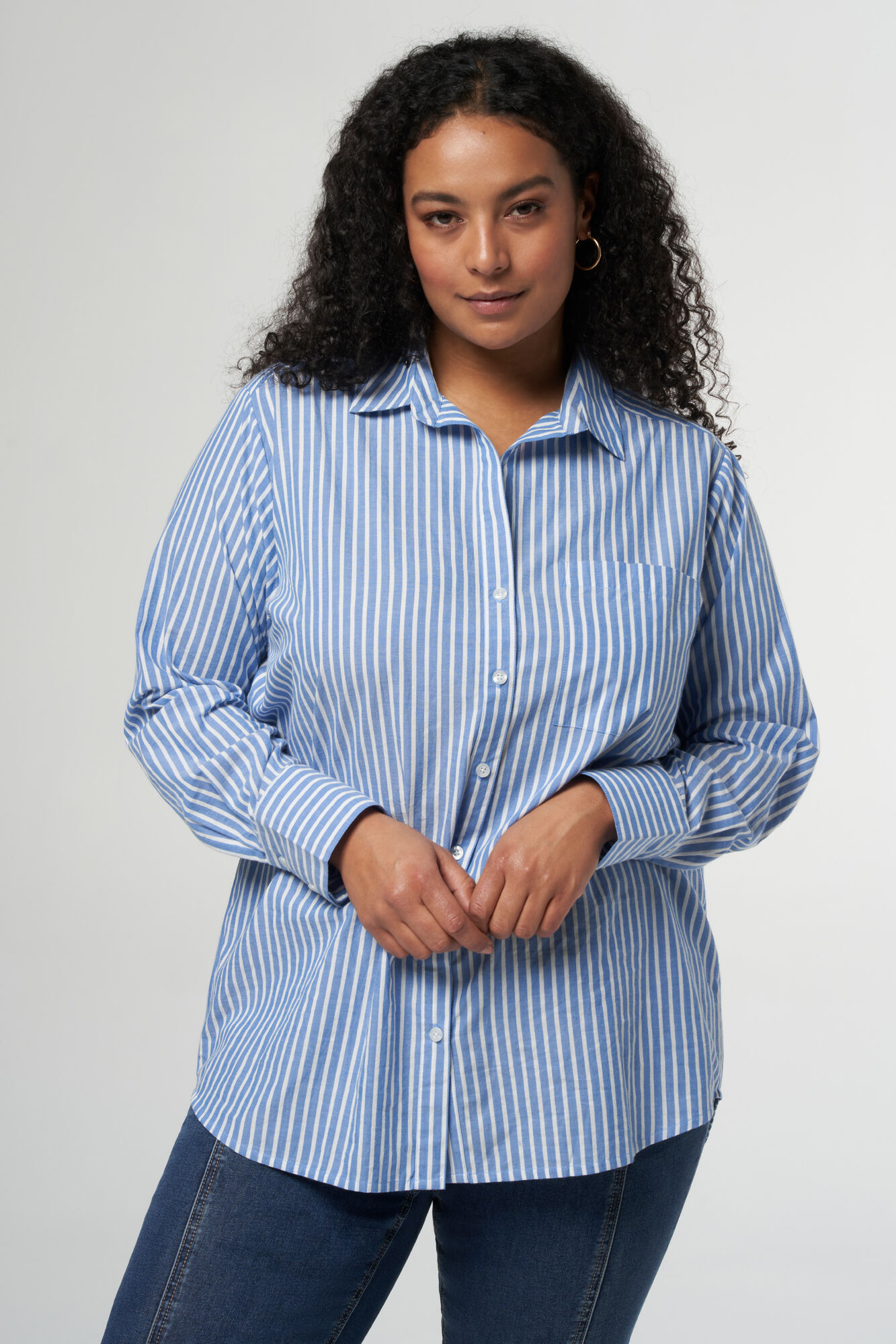 Chemise &agrave; rayures ample image number 6