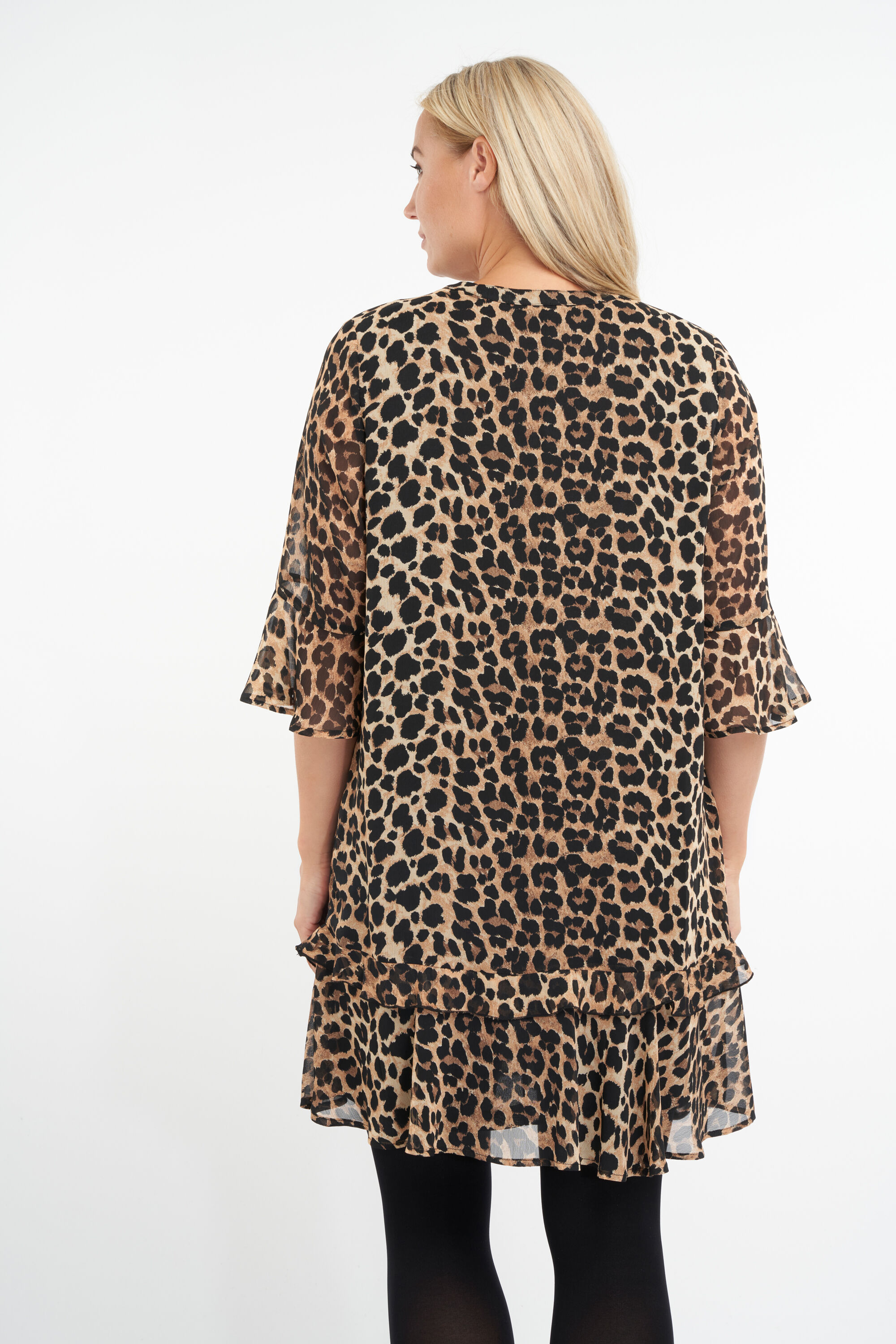 Robe &agrave; volants et imprim&eacute;  image number 3