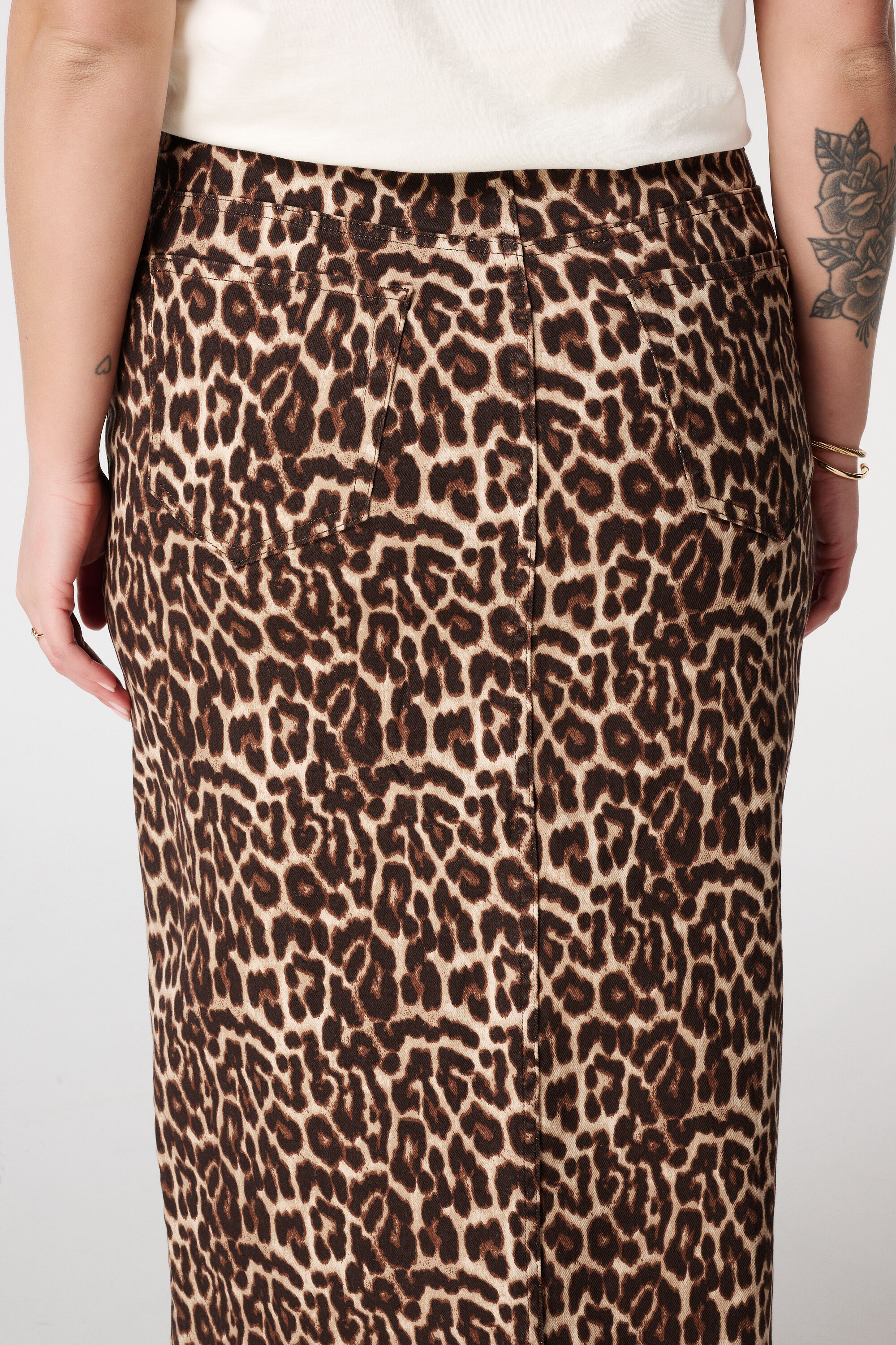 Jupe crayon &agrave; imprim&eacute; l&eacute;opard  image number 4