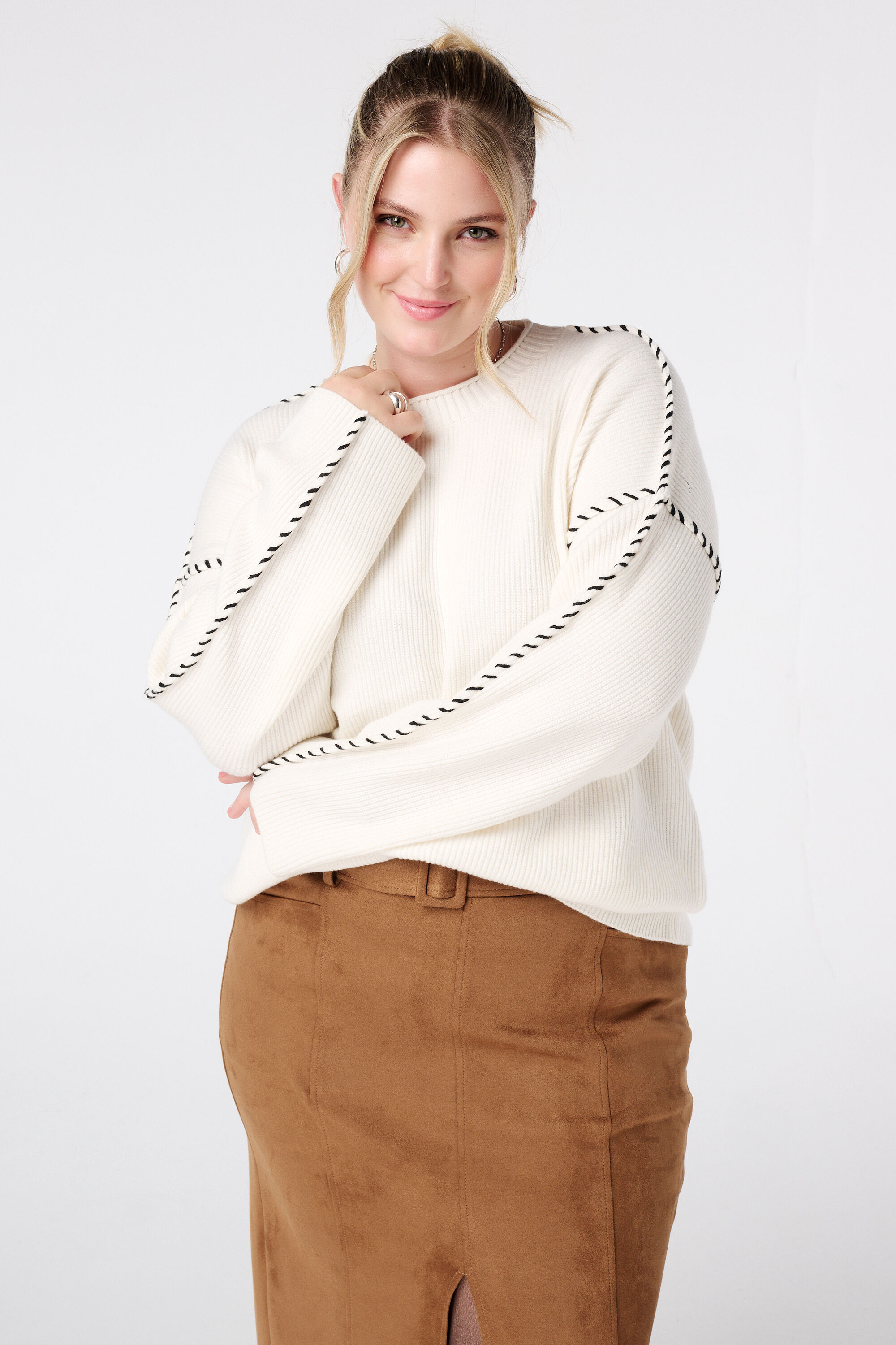 Pull avec coutures d&eacute;coratives