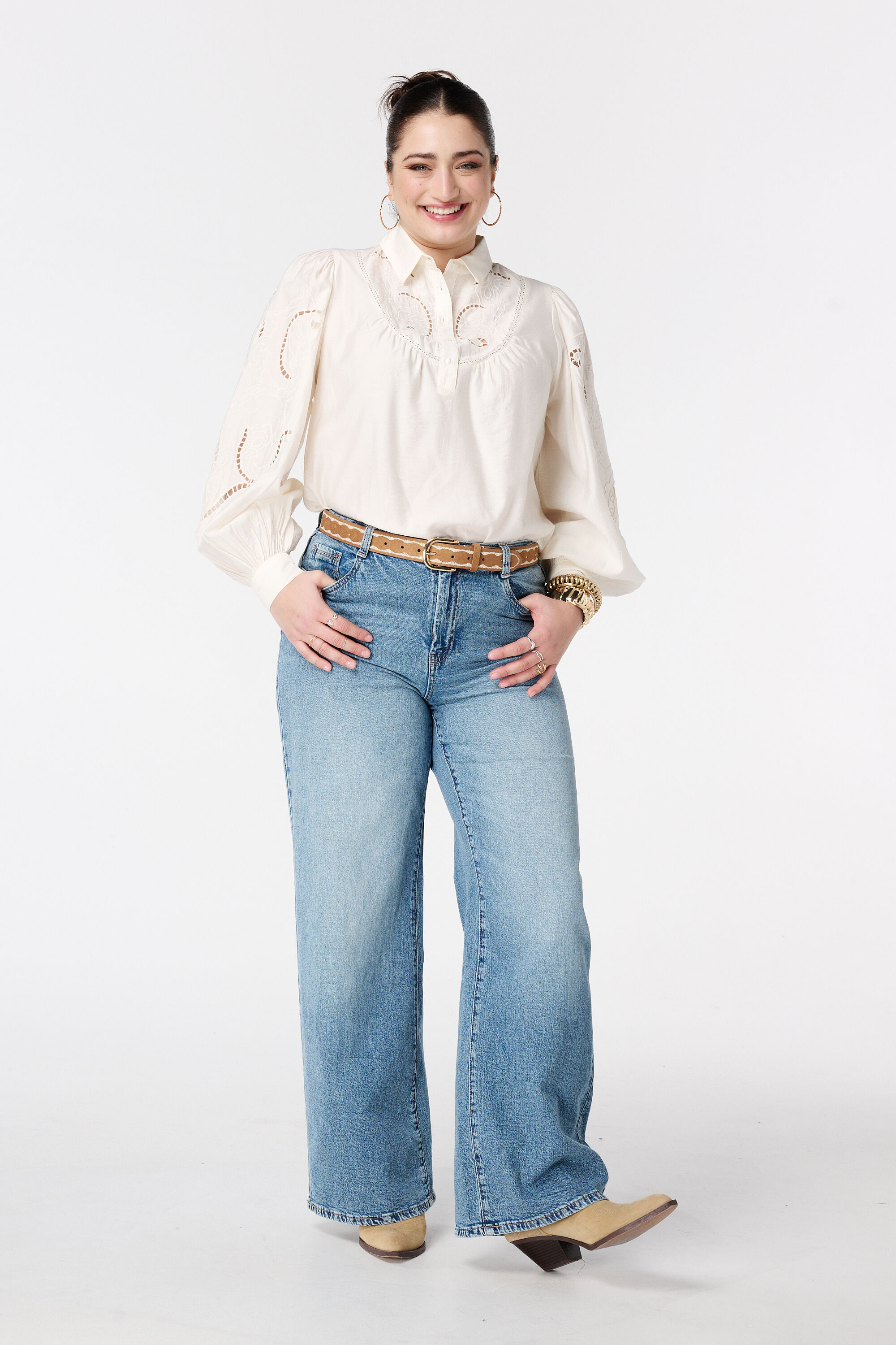 Blouse avec broderie ajour&eacute;e image number 5