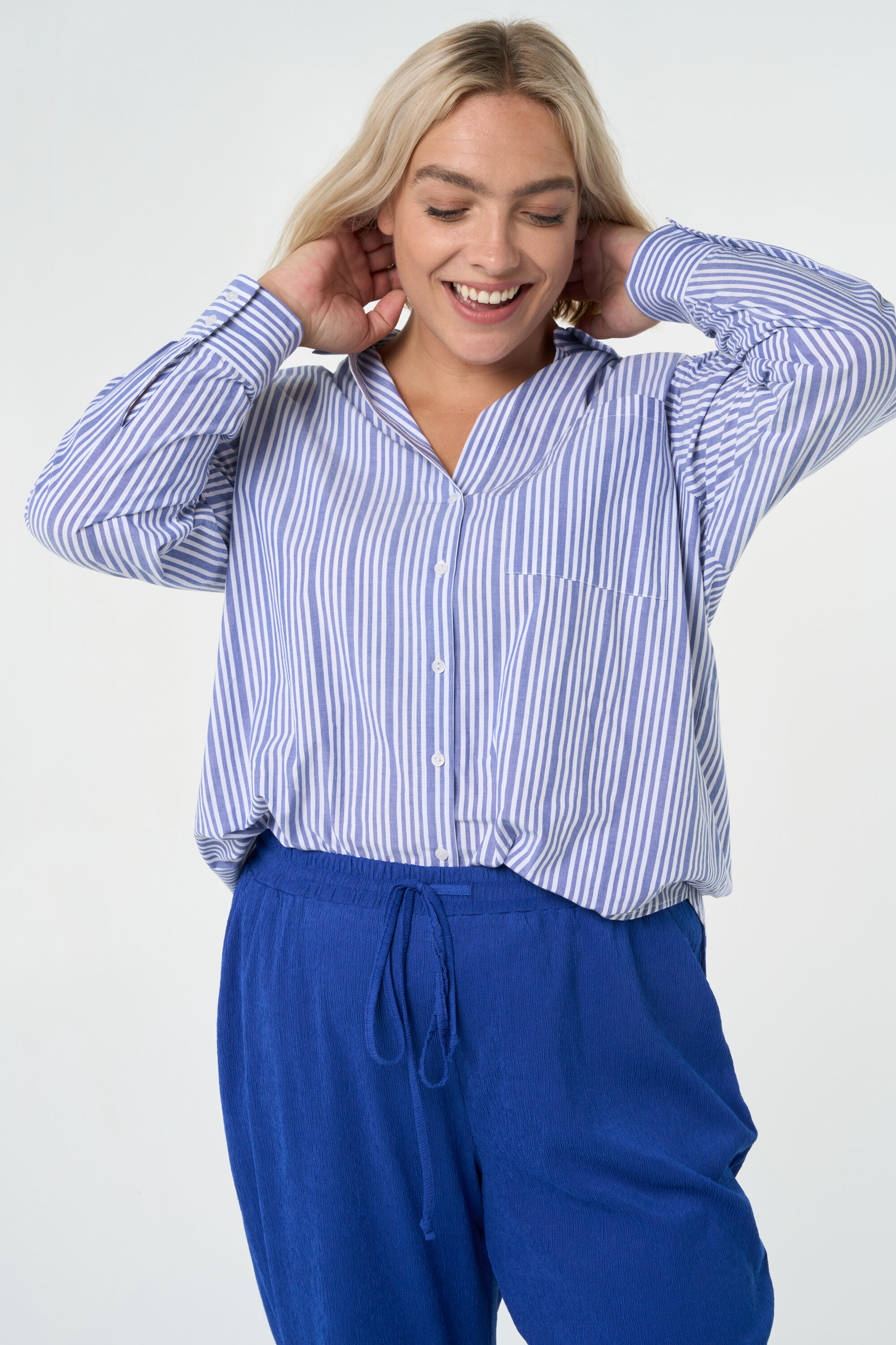 Chemisier ample &agrave; rayures image number 6