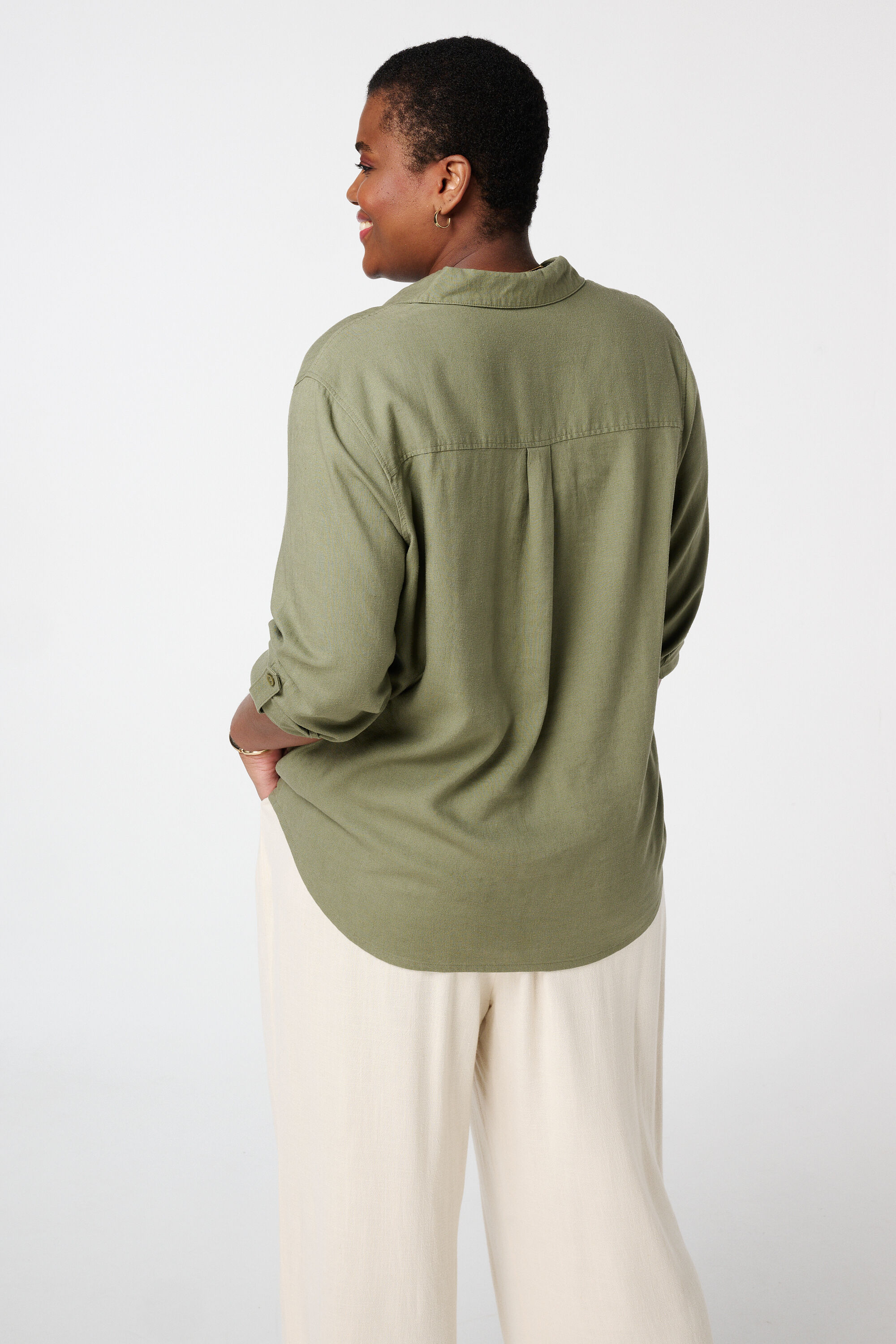 Chemisier en lin avec poches image number 3