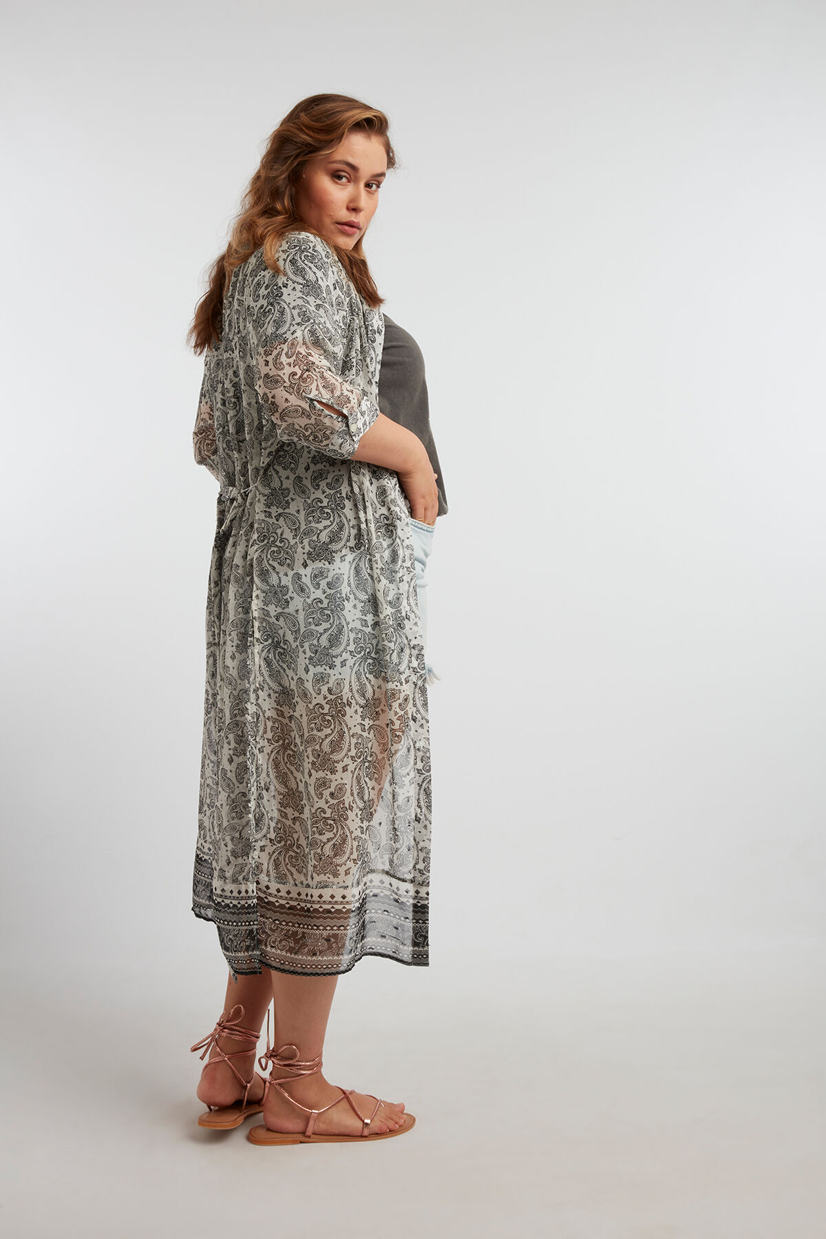 Chemisier transparent &agrave; imprim&eacute; floral image number 4