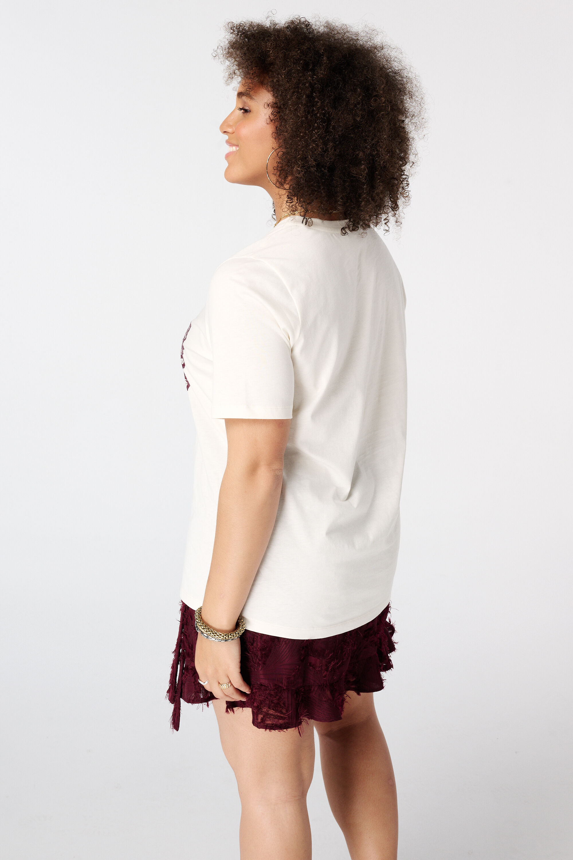 T shirt avec illustration en dentelle image number 3