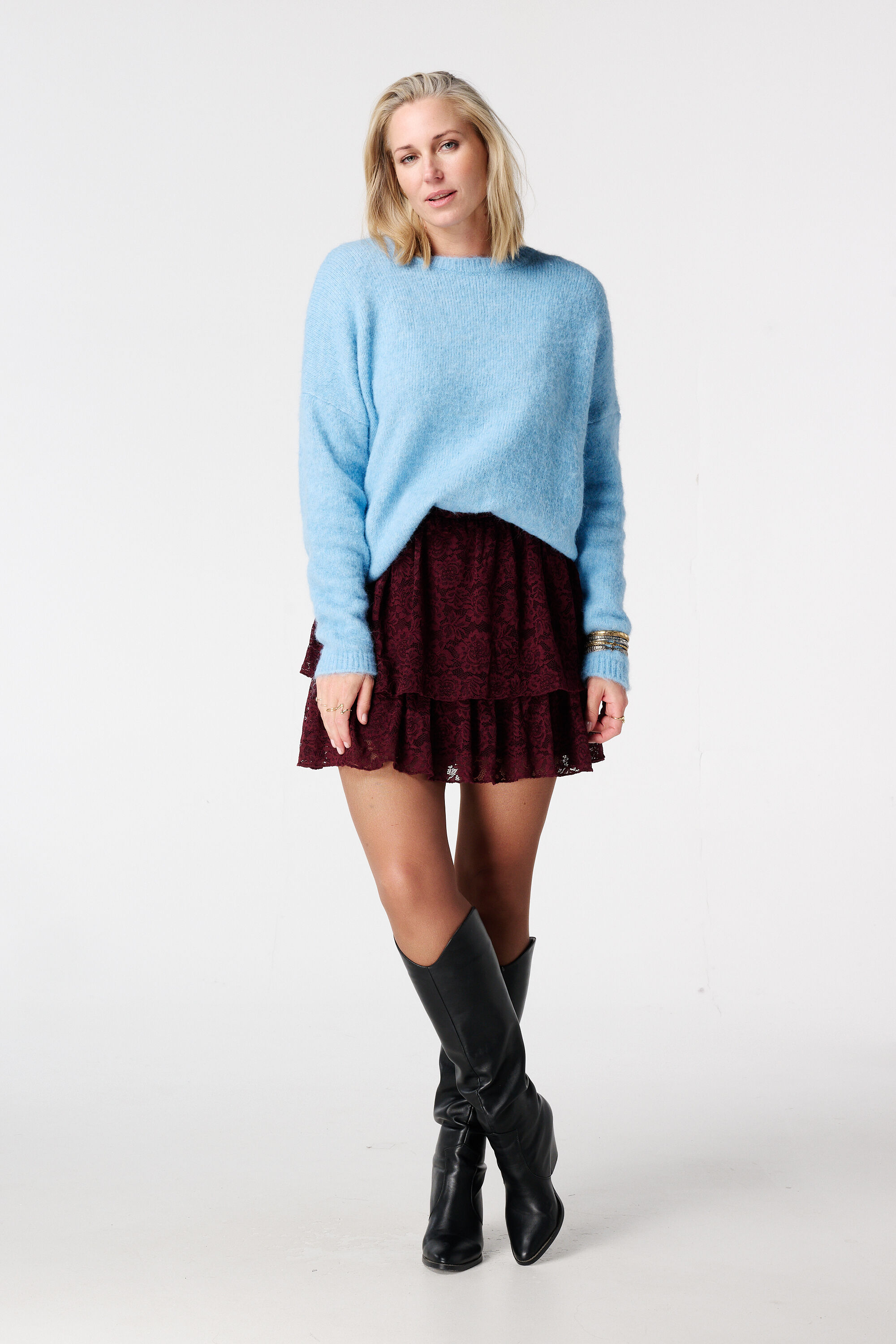 Jupe en dentelle avec volants