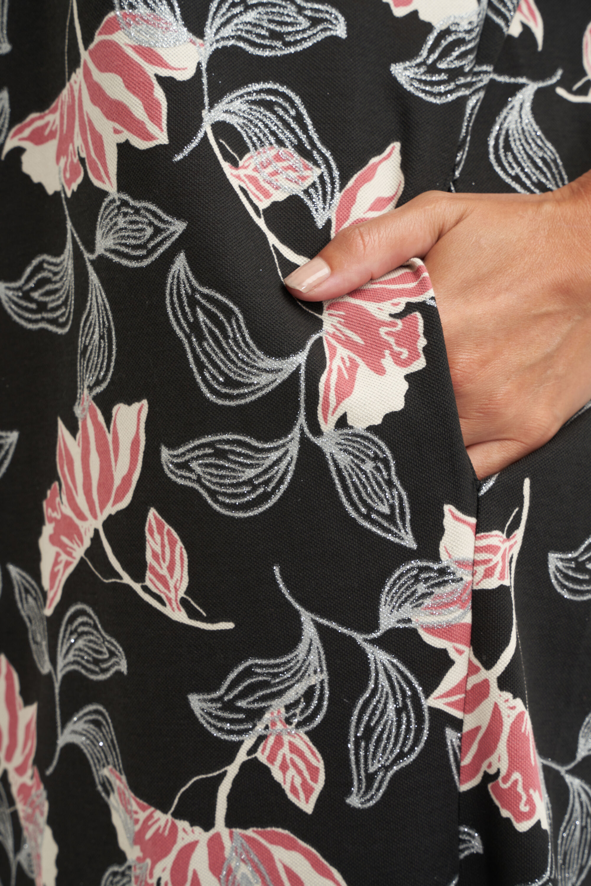 Robe d&eacute;contract&eacute;e avec imprim&eacute;  image number 4