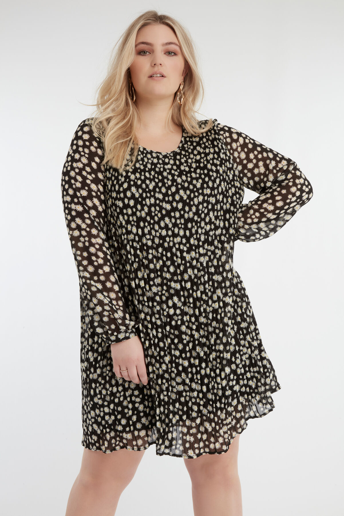 Robe pliss&eacute;e imprim&eacute; floral image number 6