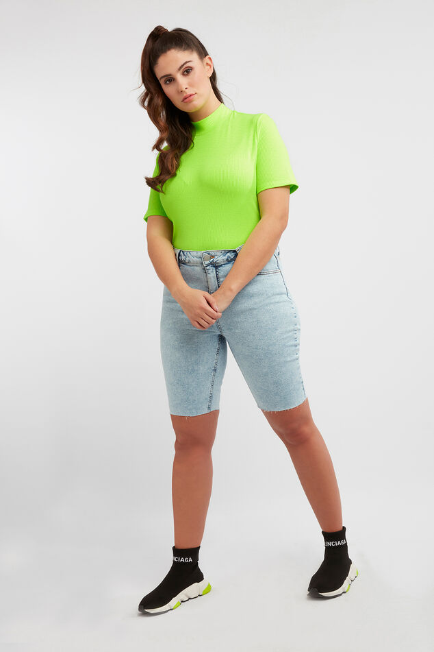 Shorts style motard en denim image number 0