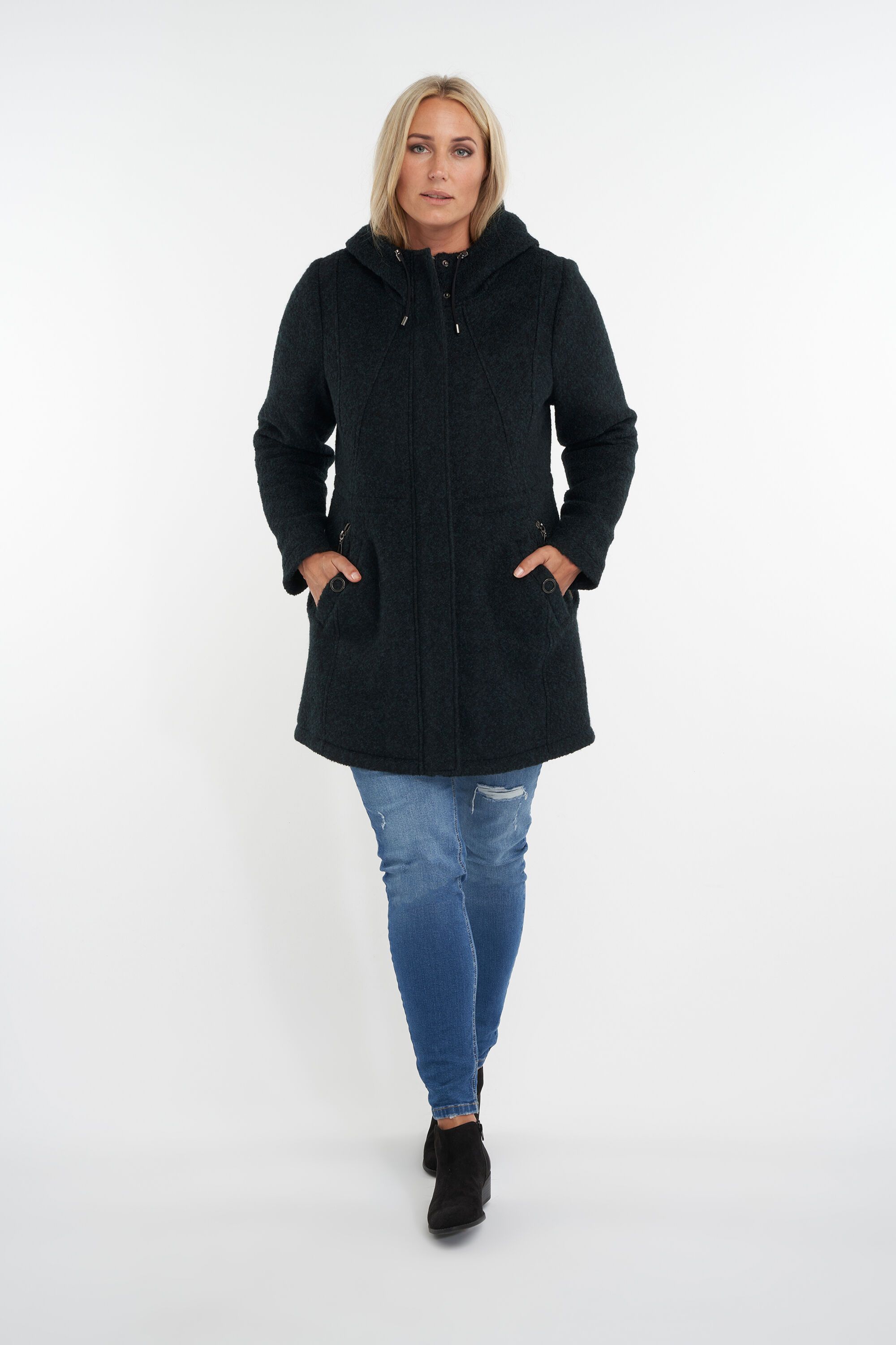 Veste &agrave; capuche image number 5