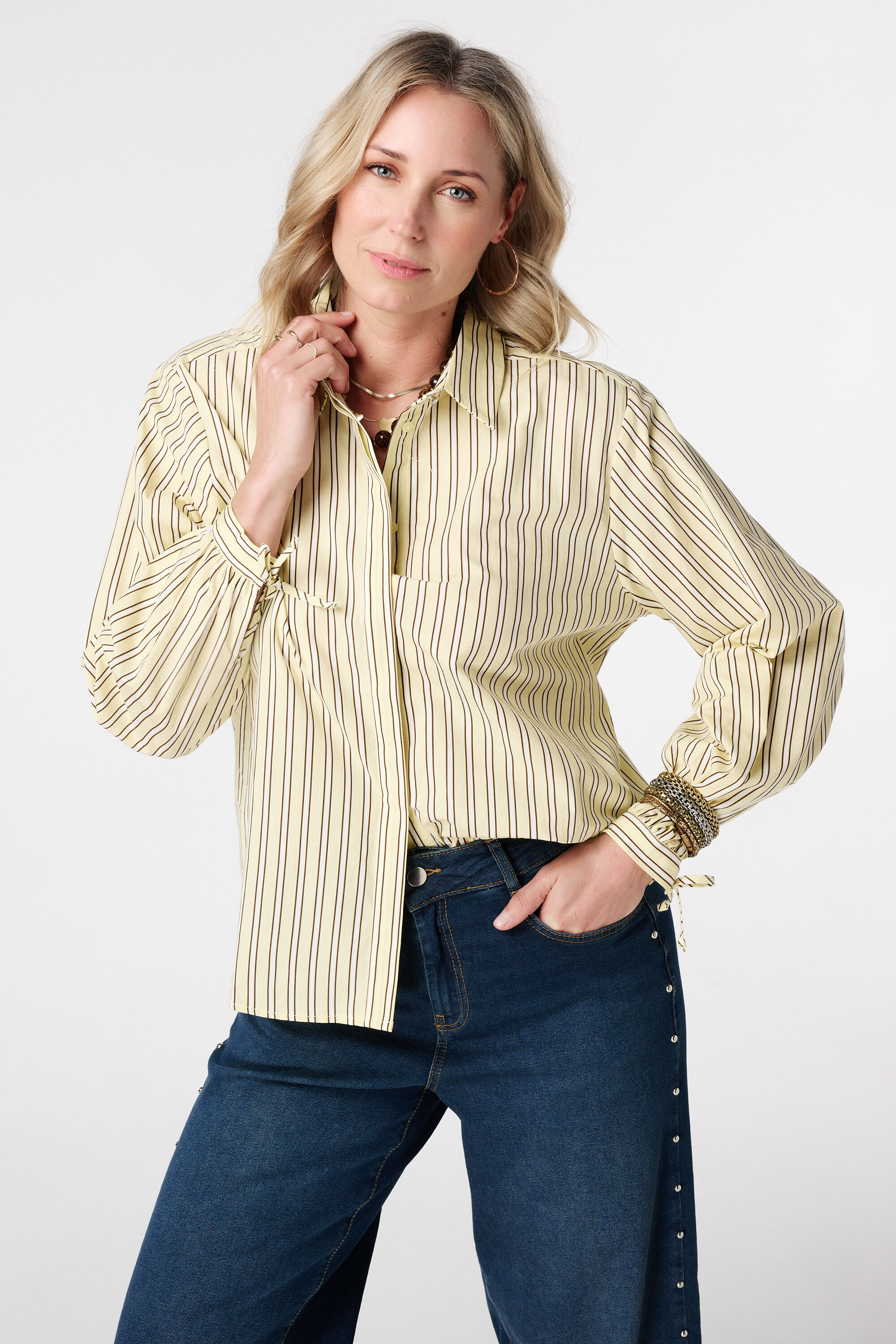 Blouse ray&eacute;e
