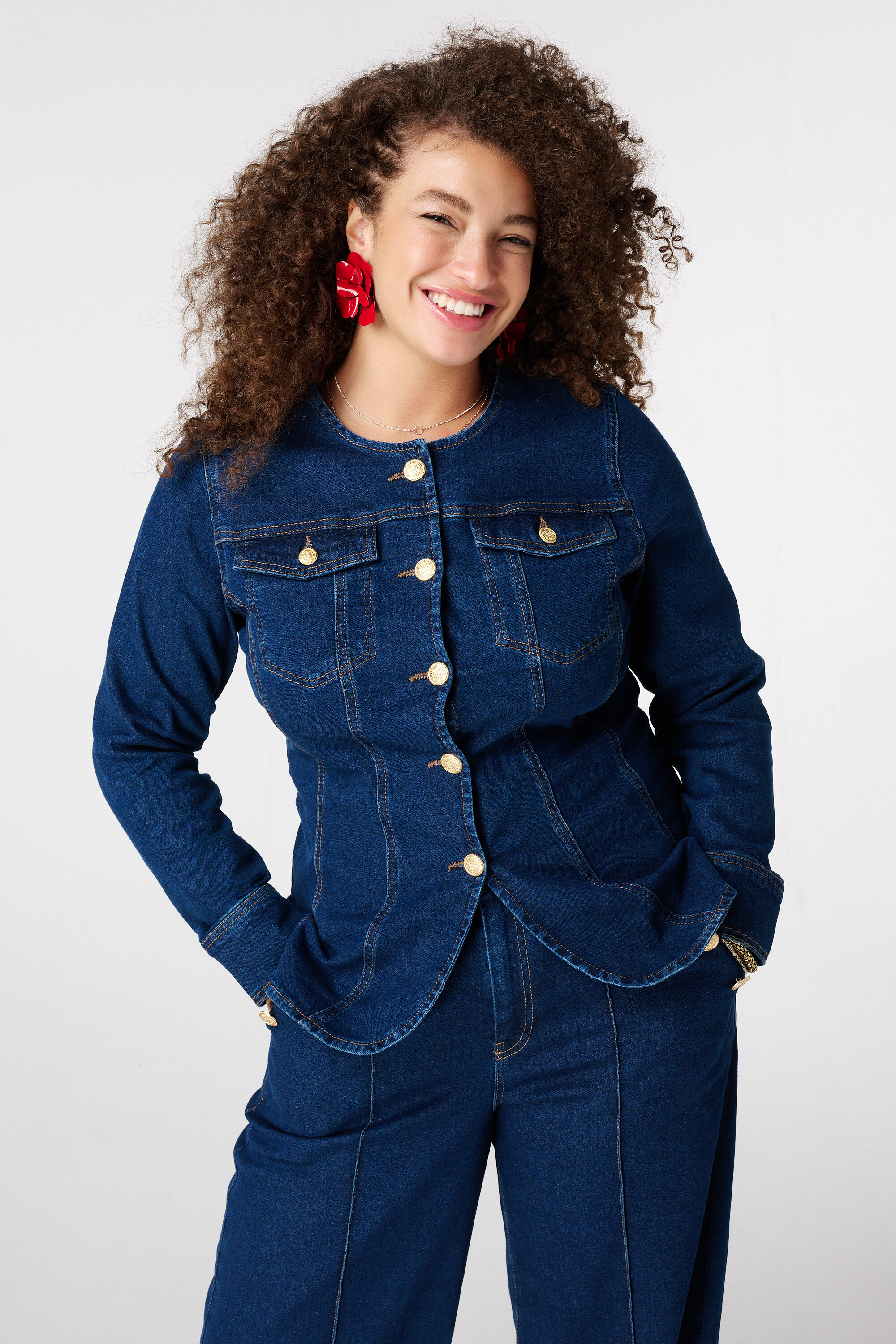 Veste en jean ajust&eacute;e