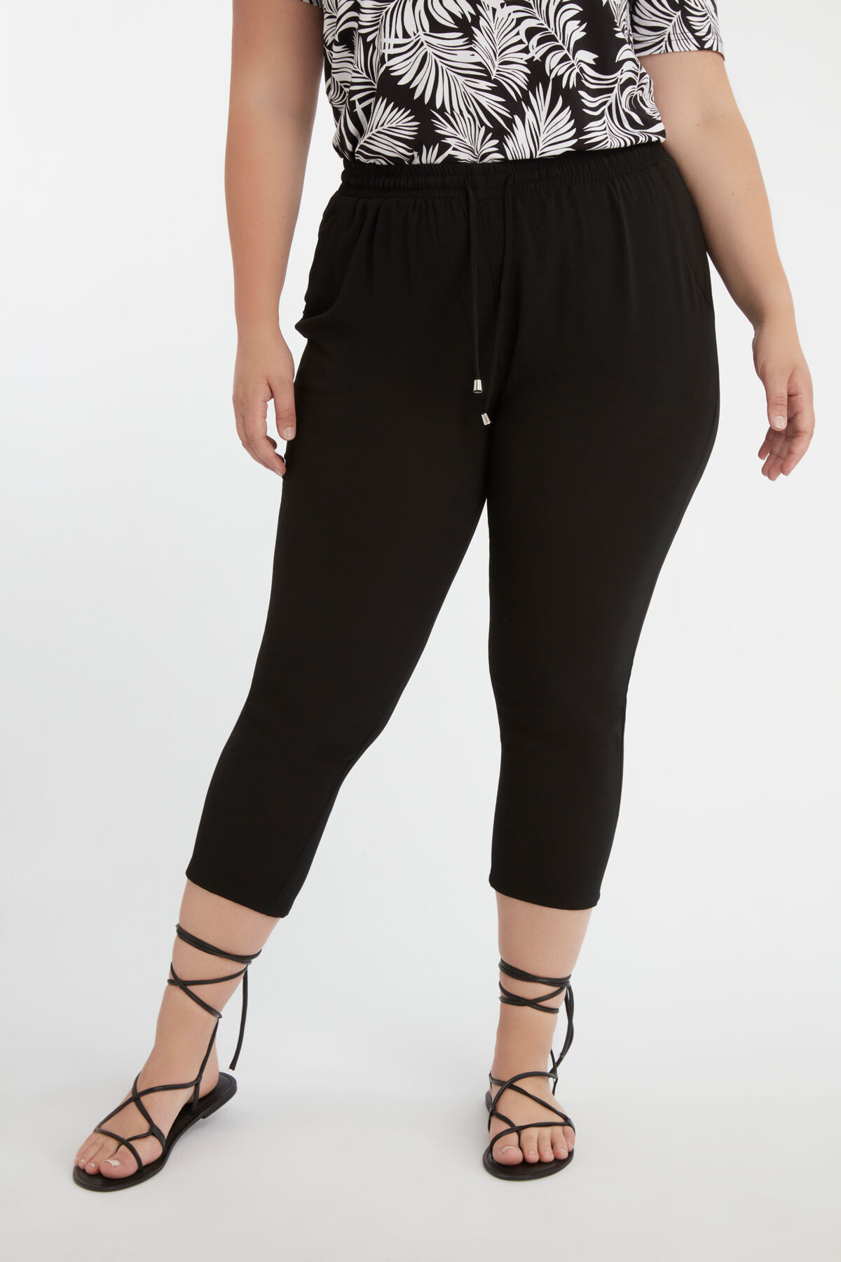 Pantalon coupe ample image number 3