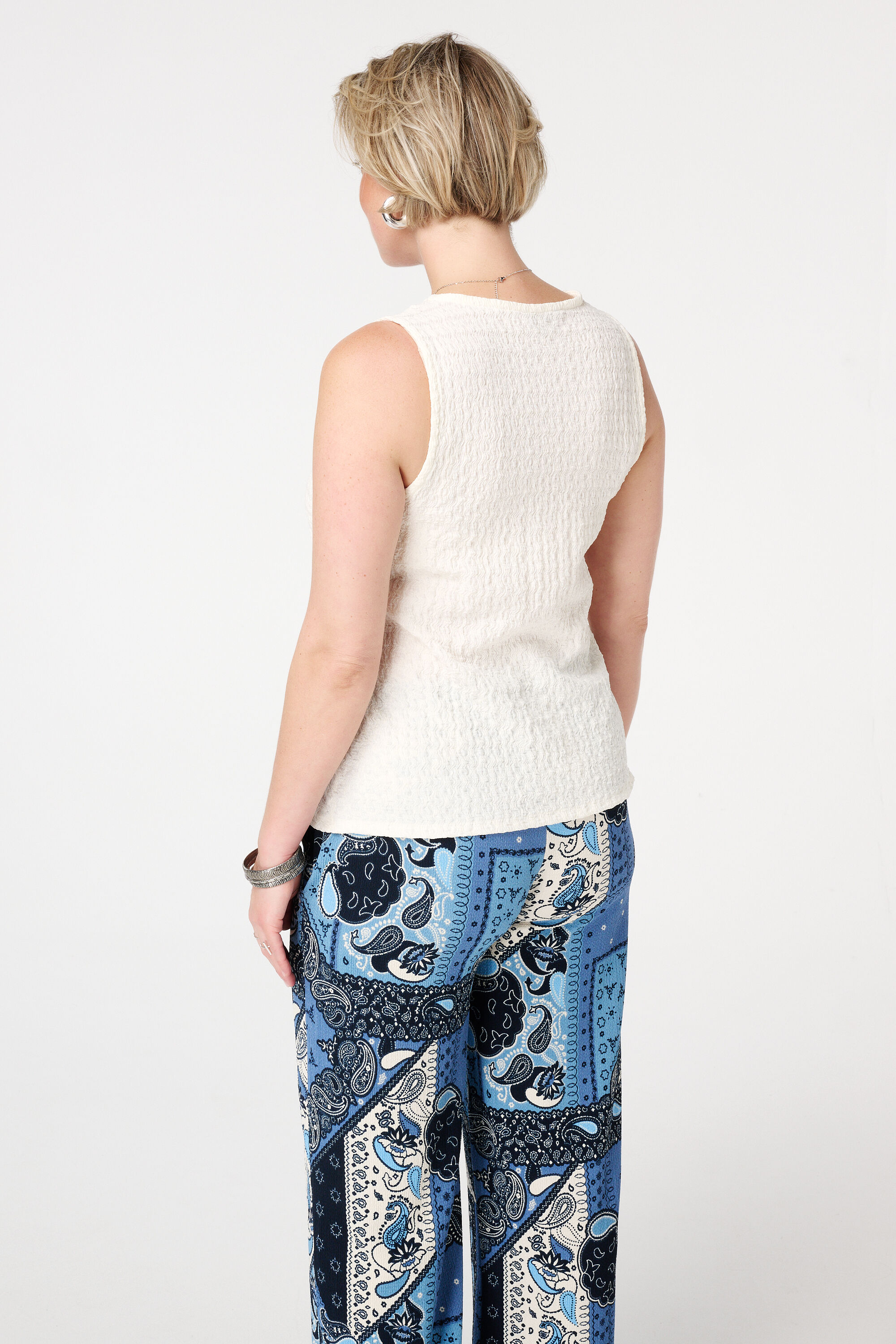 Gilet sans manches extensible image number 3