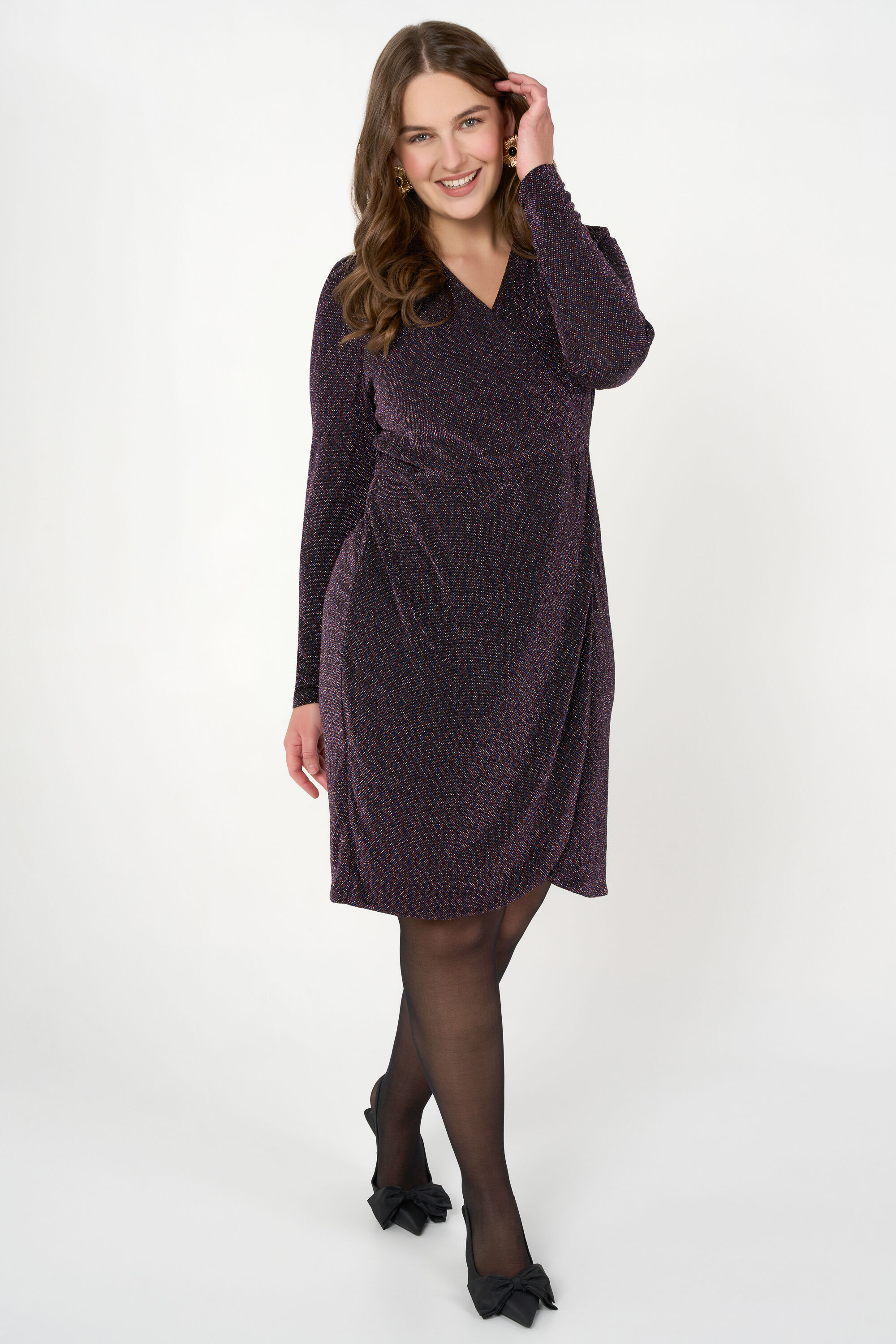 Robe avec d&eacute;tails chatoyants image number 5