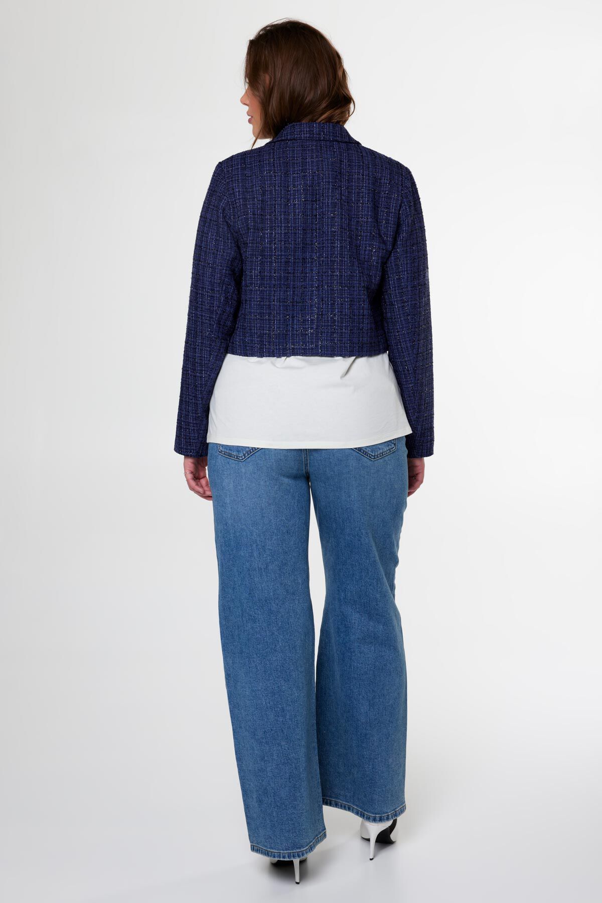 Blazer court avec paillettes image number 3