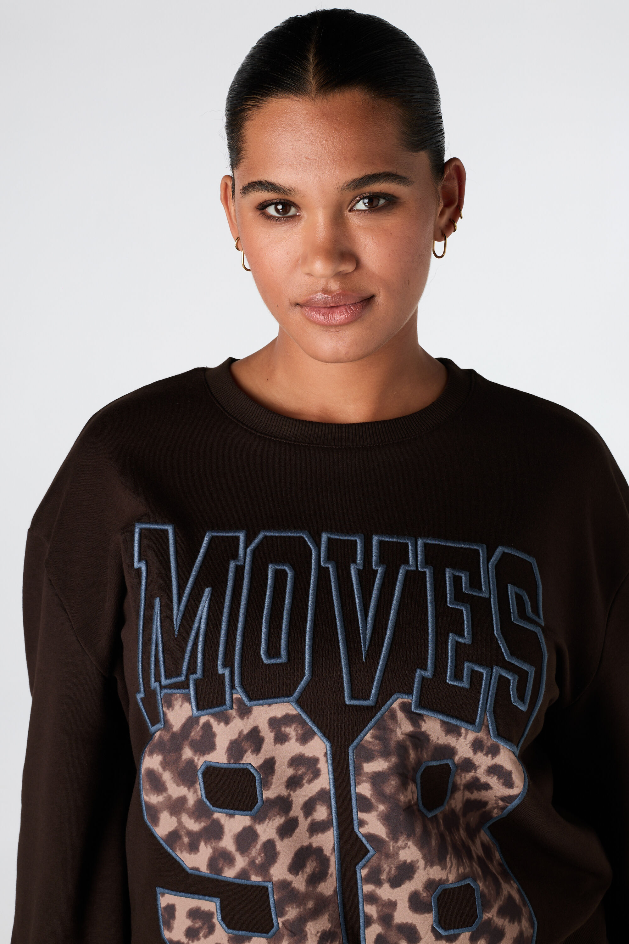 Sweat &agrave; imprim&eacute; sportif