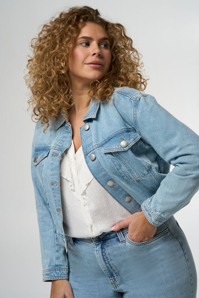 Veste courte en jean image number 5