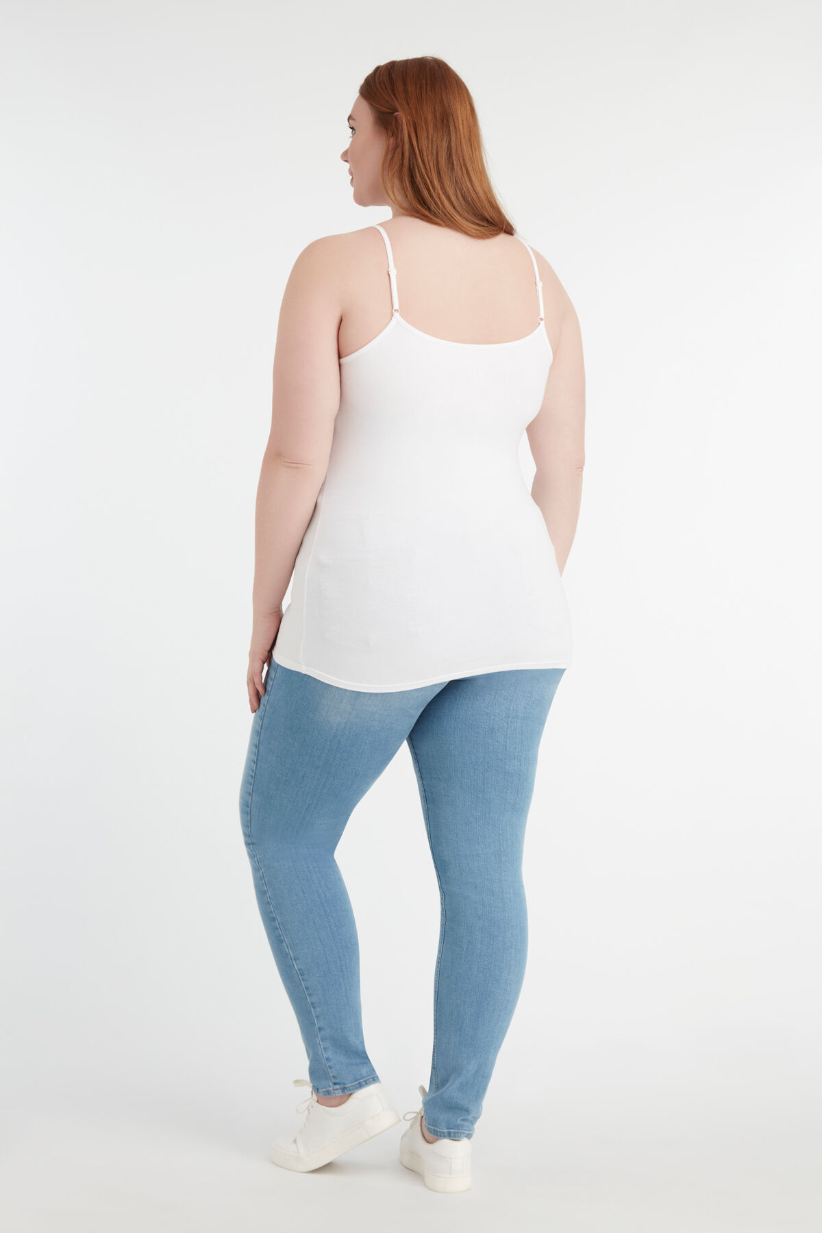 D&eacute;bardeur en coton avec bretelles spaghetti image number 4