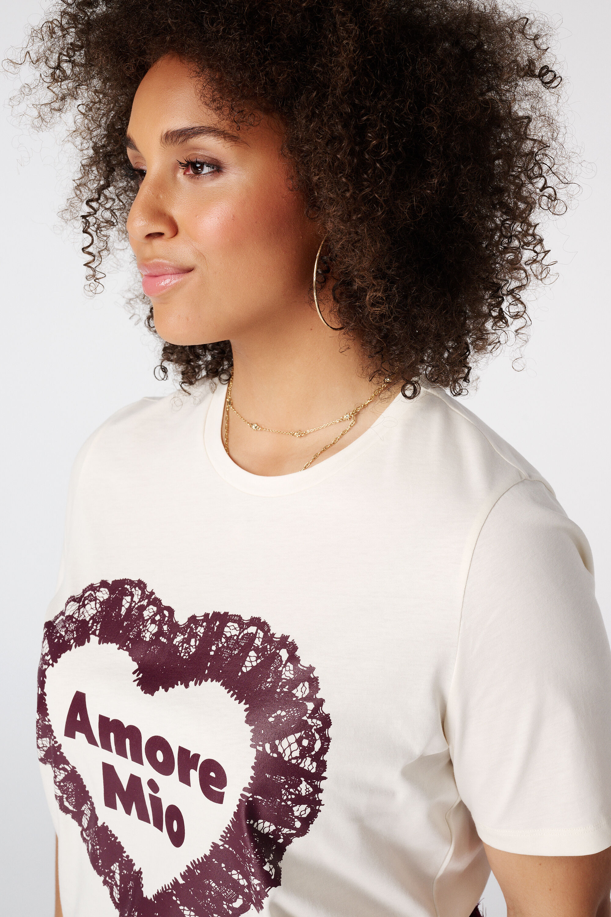 T shirt avec illustration en dentelle image number 4