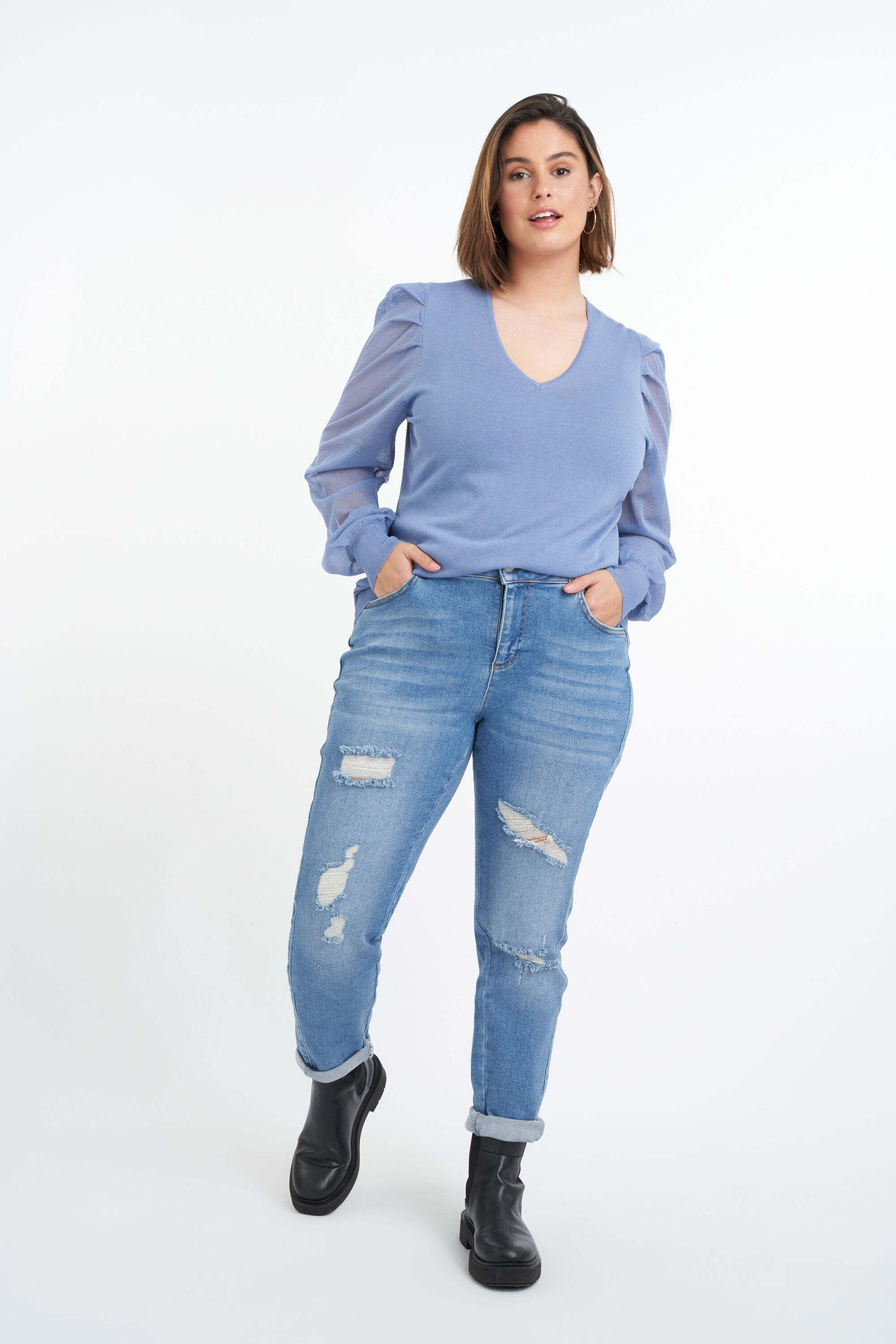 Pull aux manches transparentes  image number 5