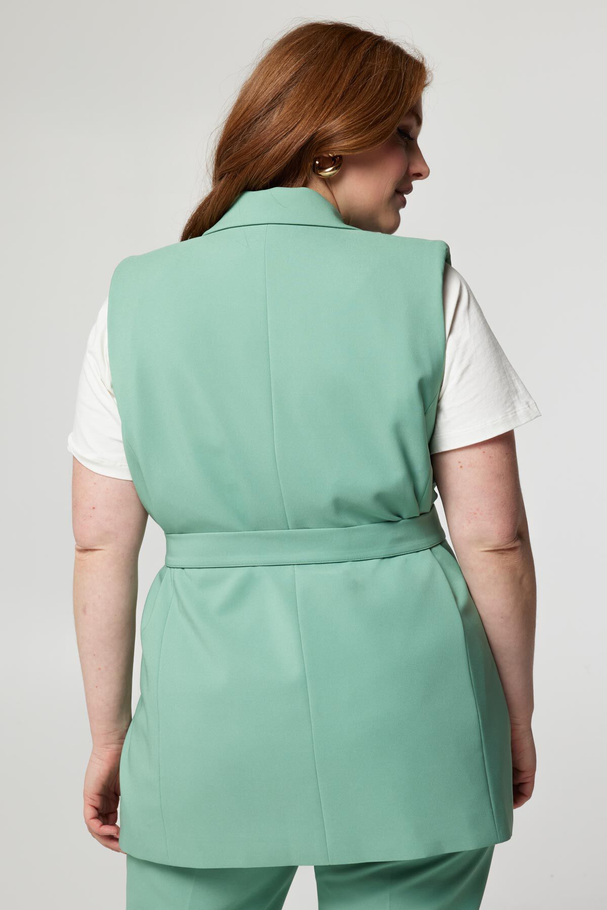 Gilet avec ceinture assortie image number 3