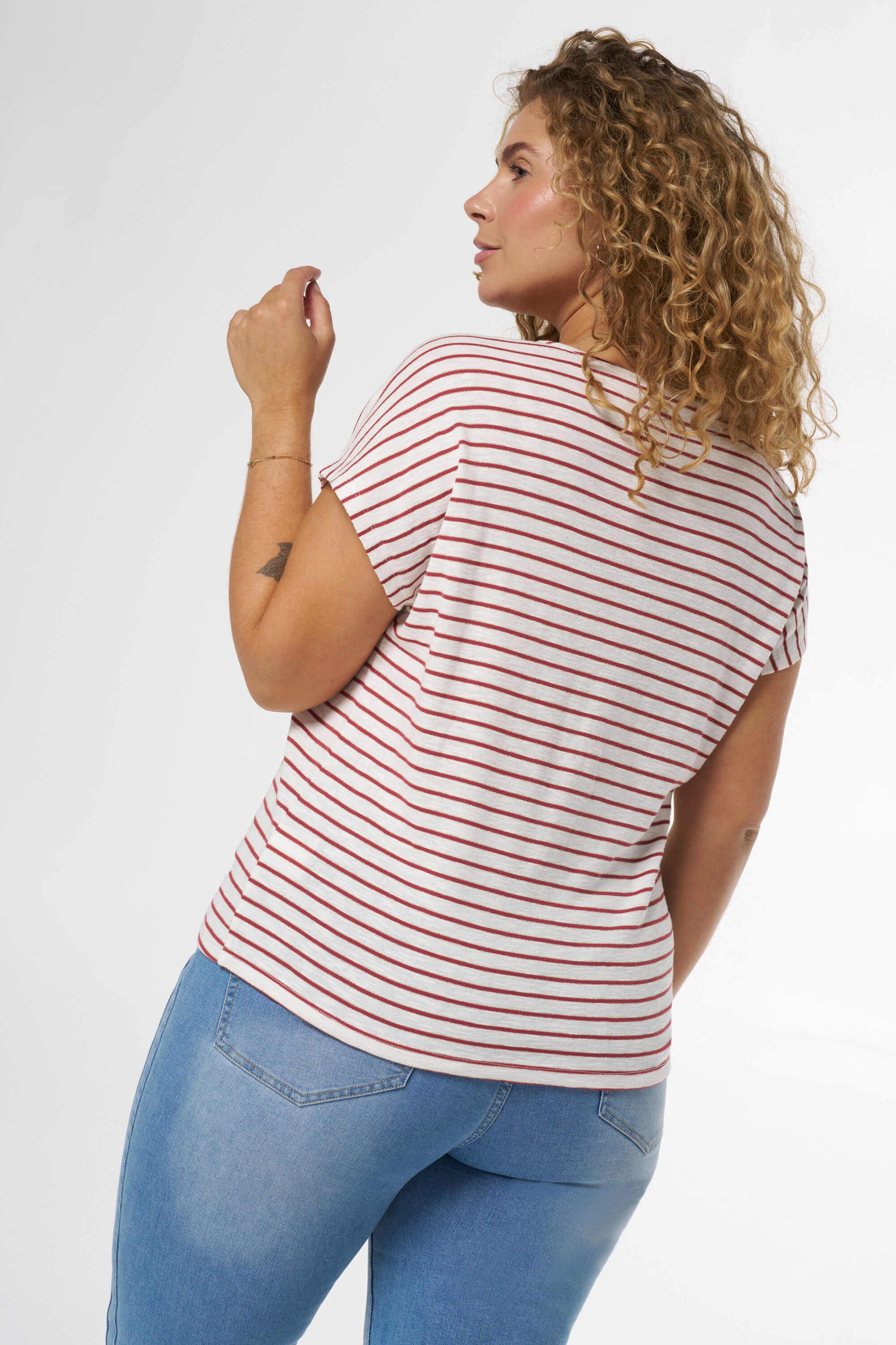 Haut avec n&oelig;ud image number 3