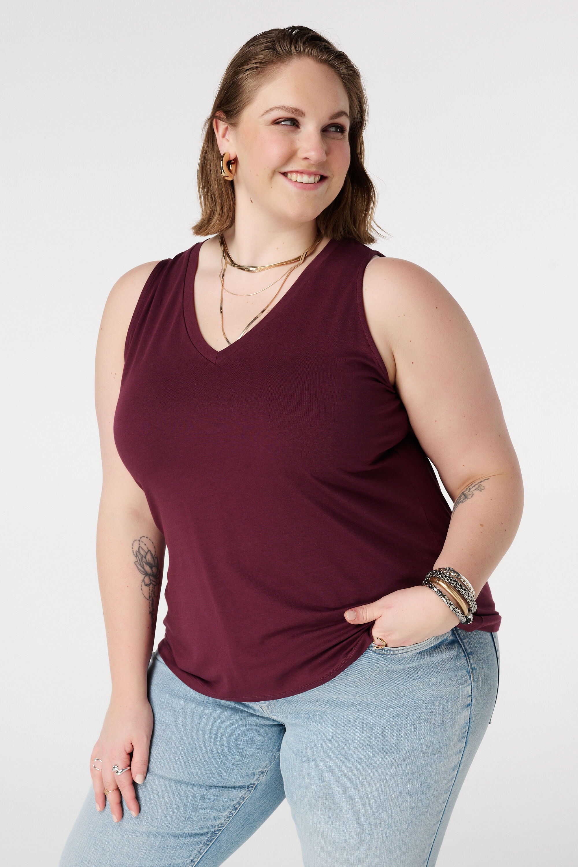 D&eacute;bardeur avec col en V