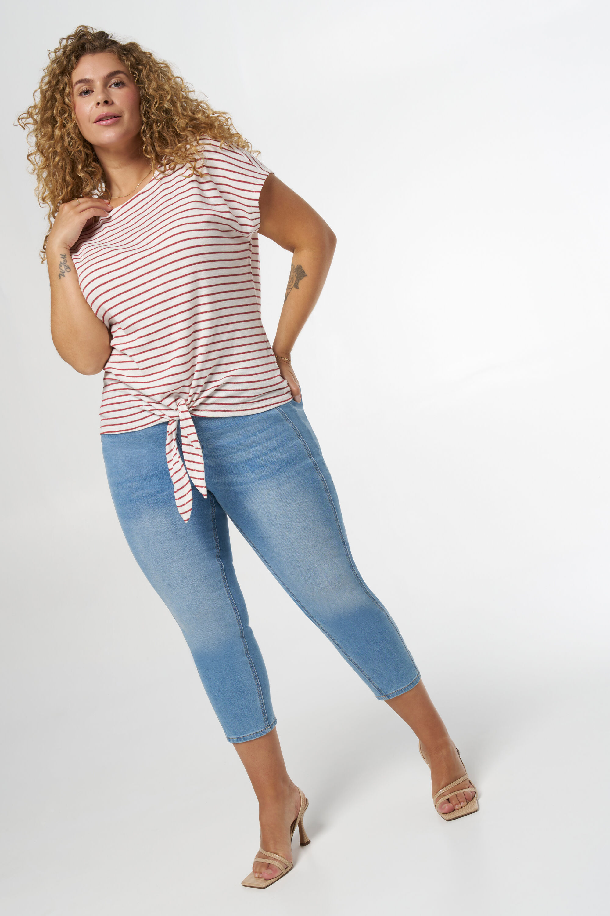 Haut avec n&oelig;ud image number 5