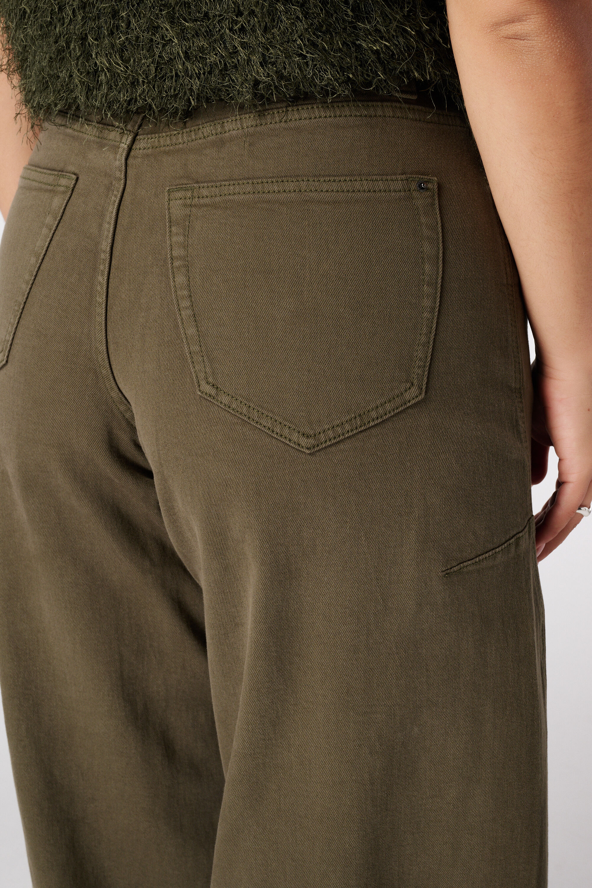 Jean barrel image number 4