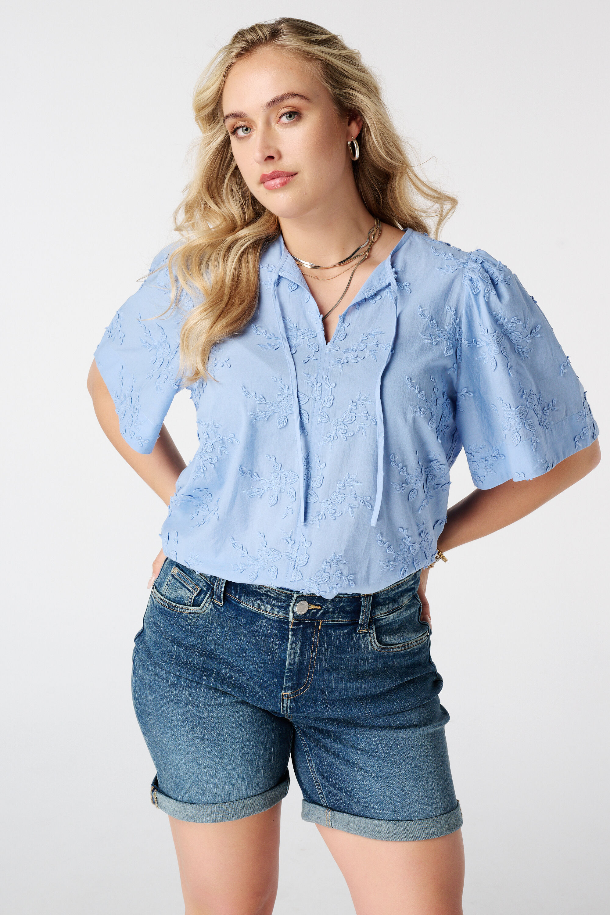Blouse en coton avec broderie