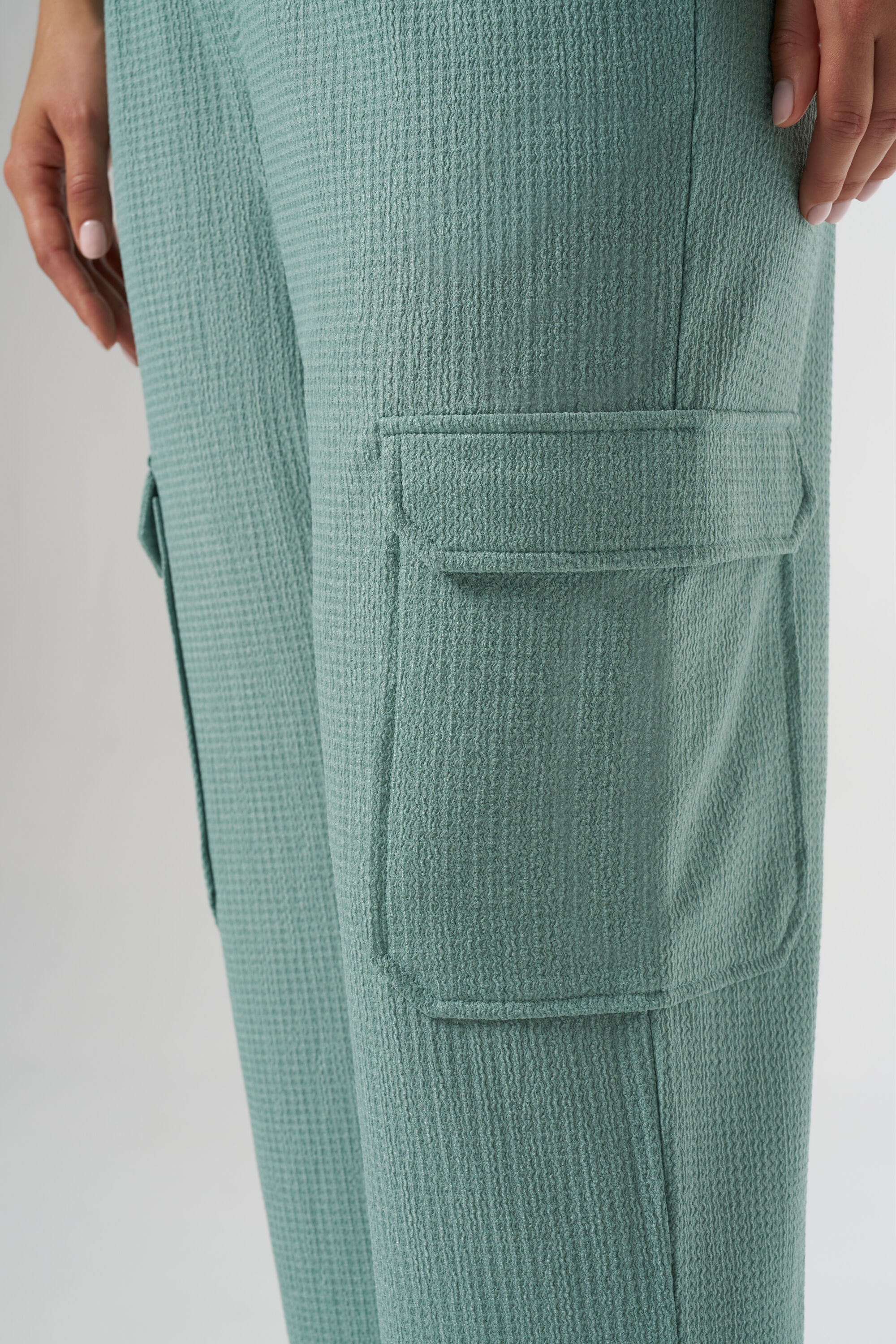 Pantalon cargo  image number 4