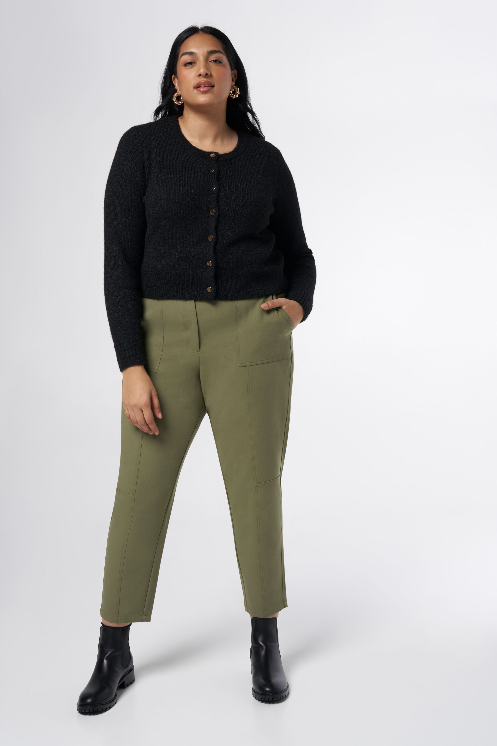 Gilet en maille &agrave; boutons image number 5