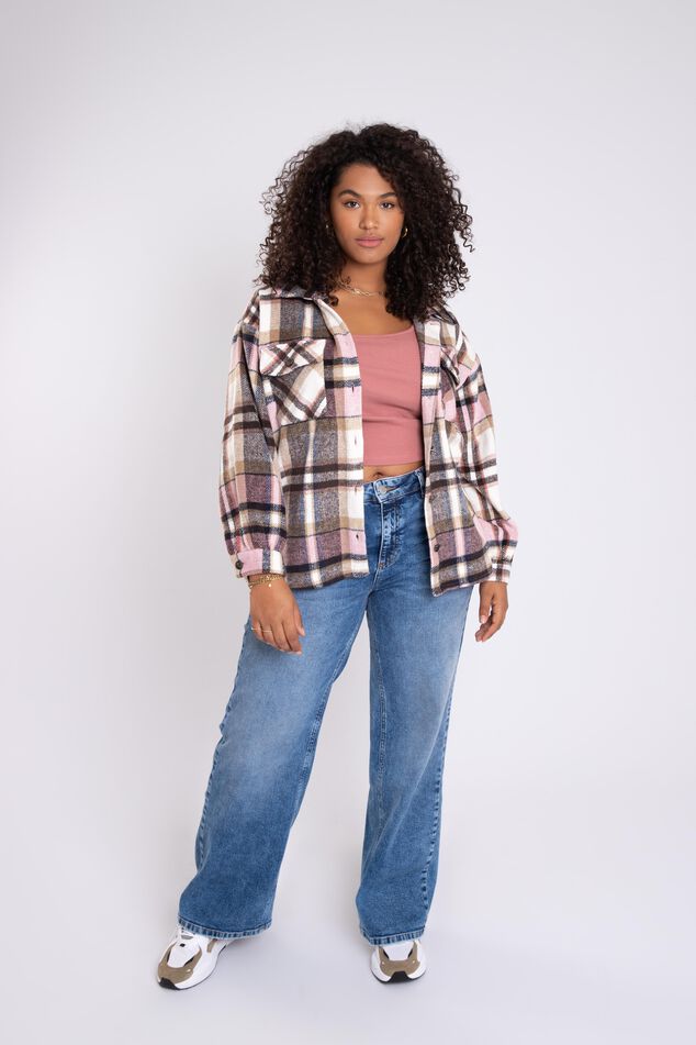Shacket courte à carreaux  image number 6