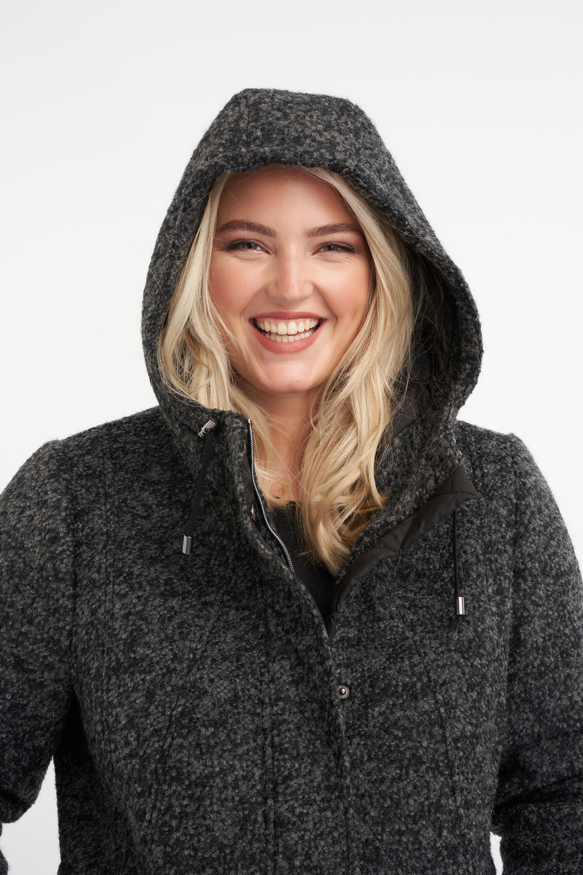 Veste &agrave; capuche image number 5