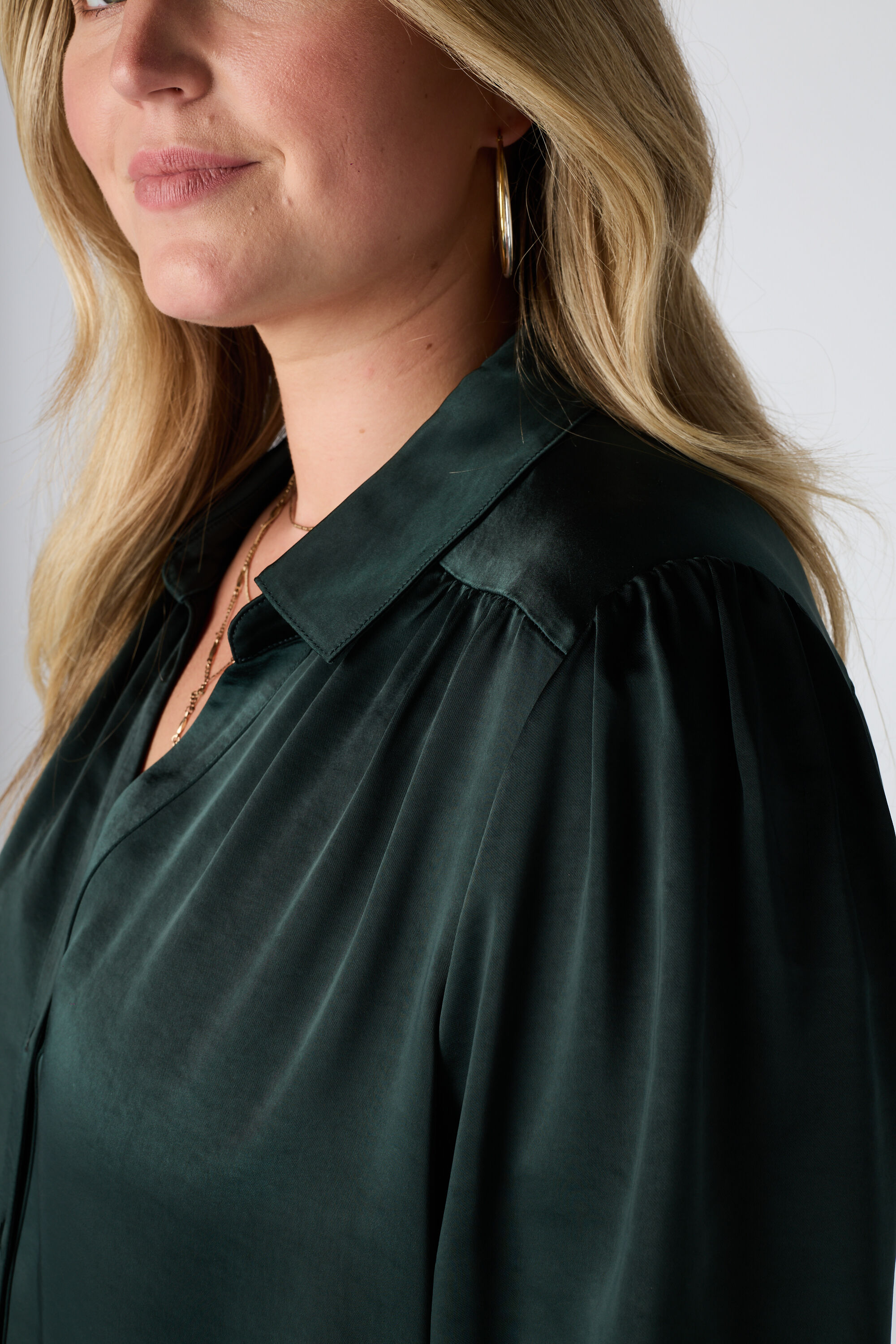 Blouse aspect satin image number 6