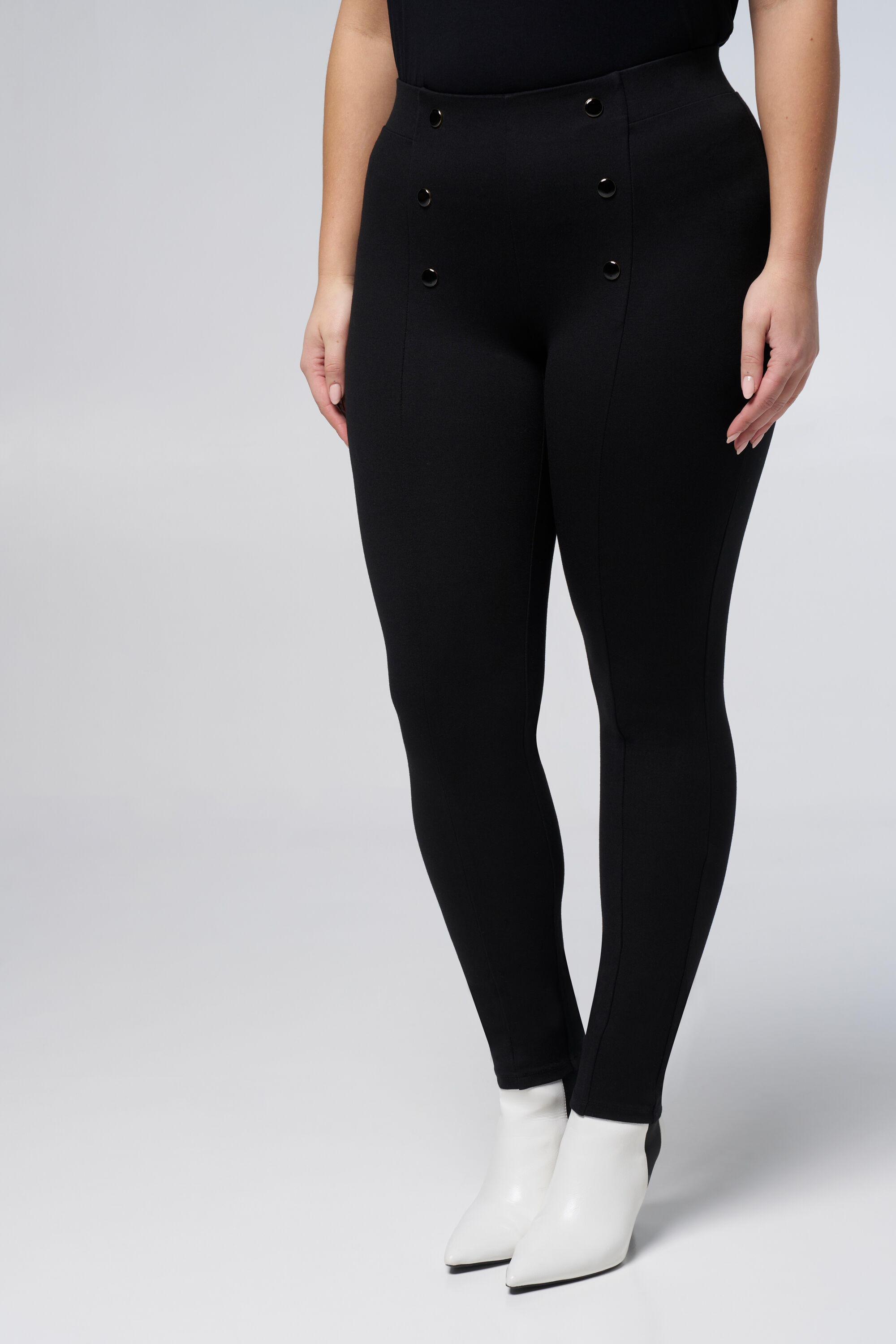 Treggings avec boutons dor&eacute;s image number 5