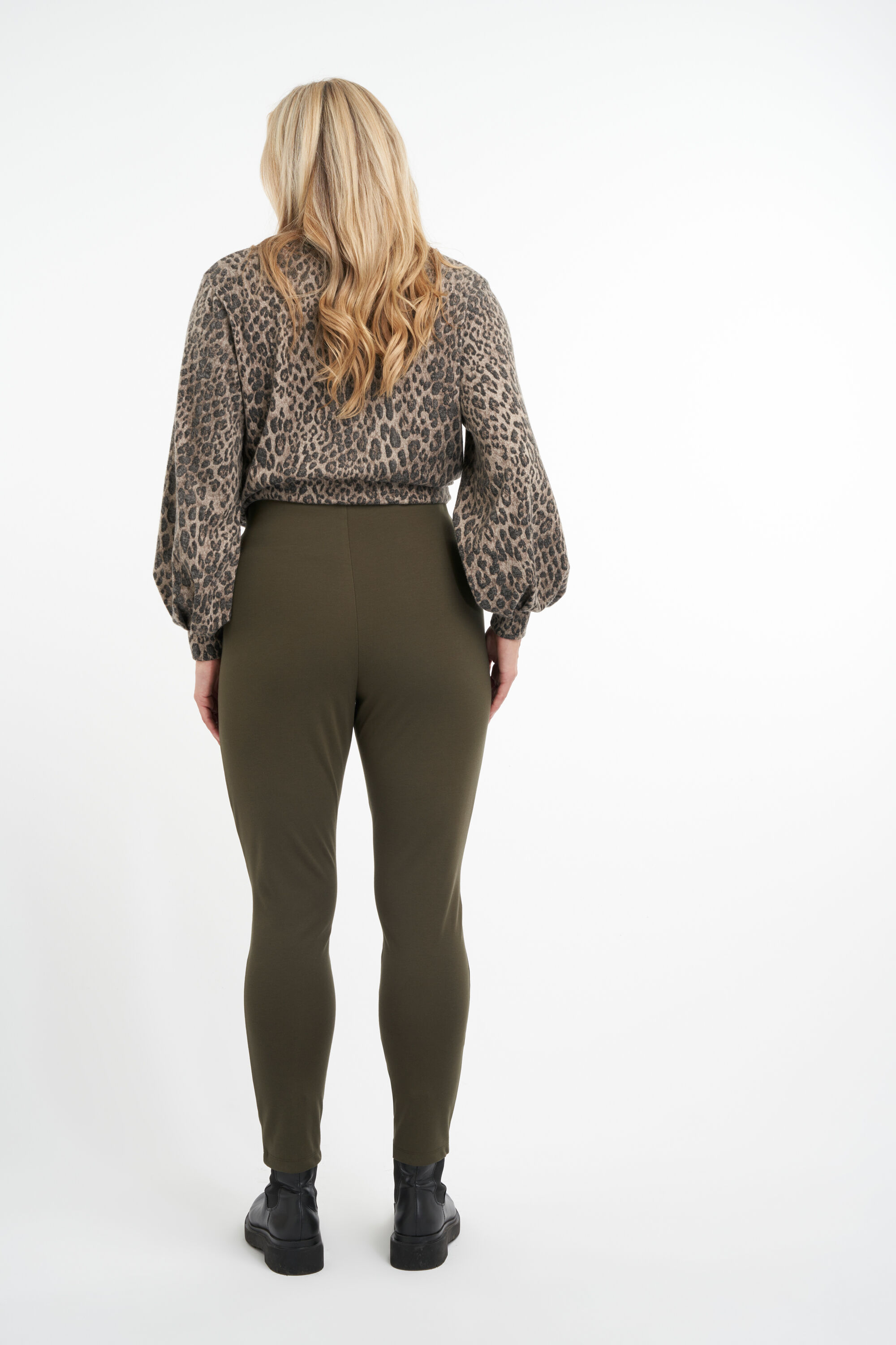 Tregging image number 3